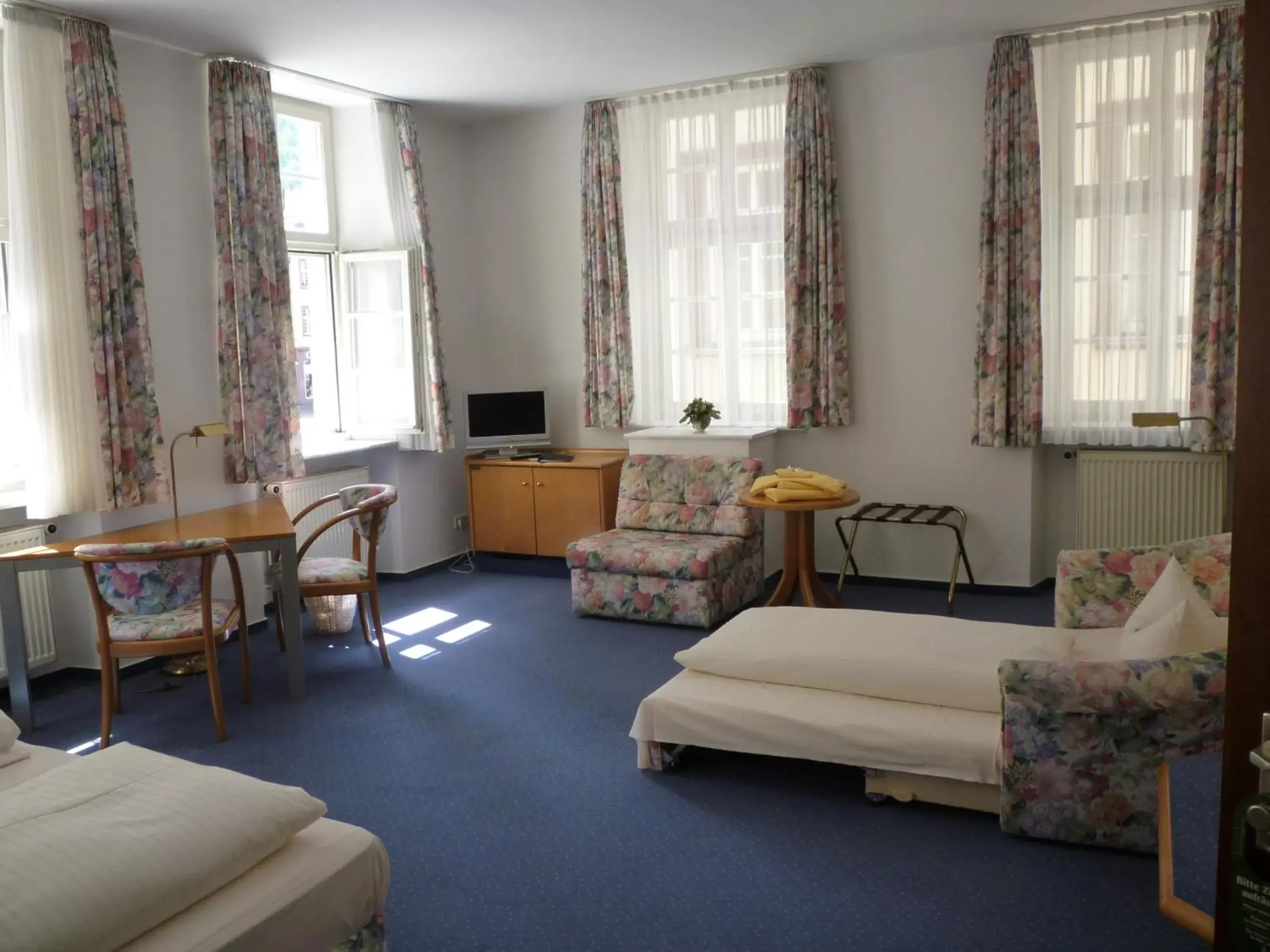 Quadruple Room in Hotel am Rathaus Quadruple Room in Hotel am Rathaus