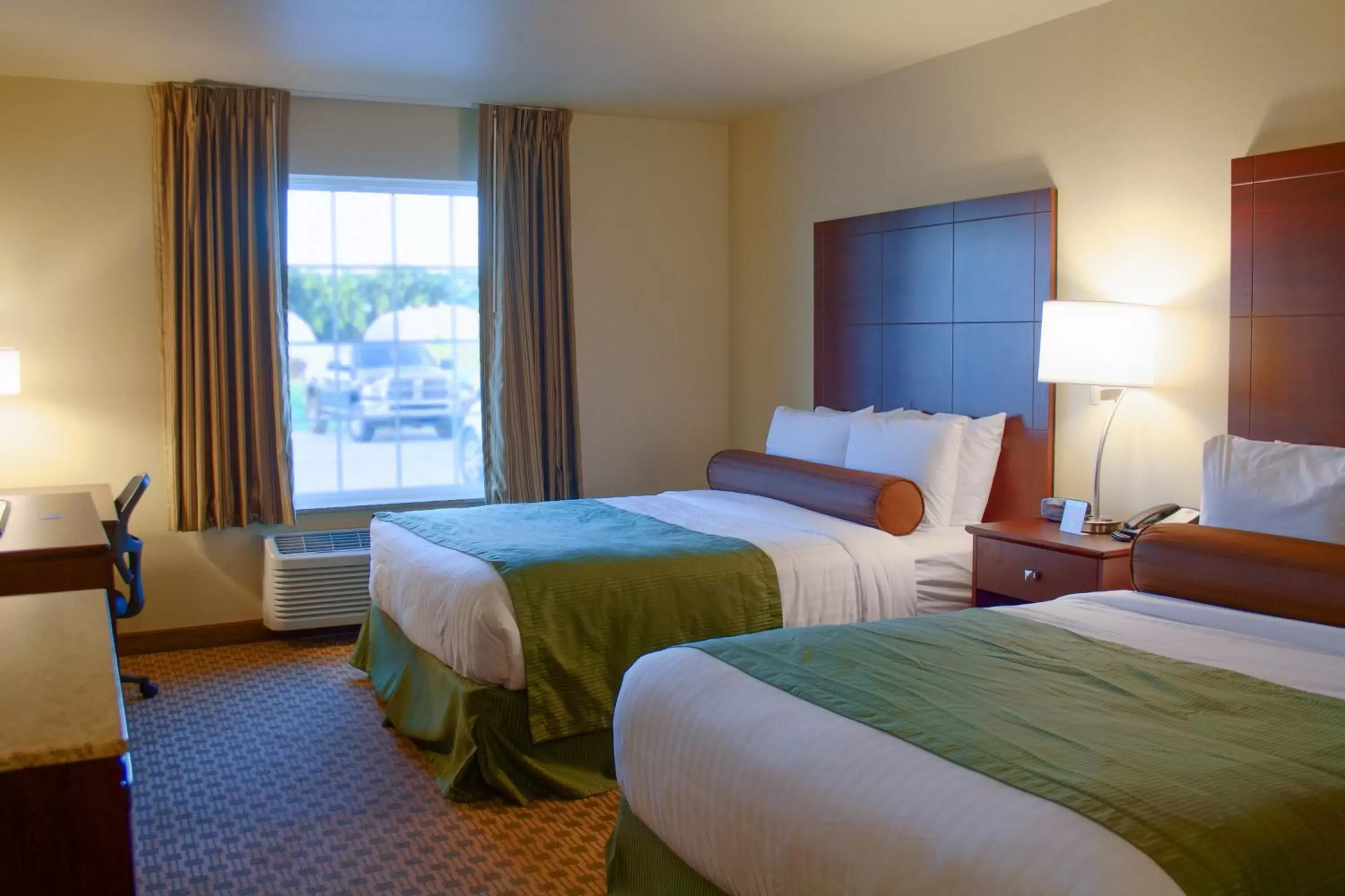 Queen Room - Disability Access in Cobblestone Inn & Suites-Winterset Queen Room - Disability Access in Cobblestone Inn & Suites-Winterset