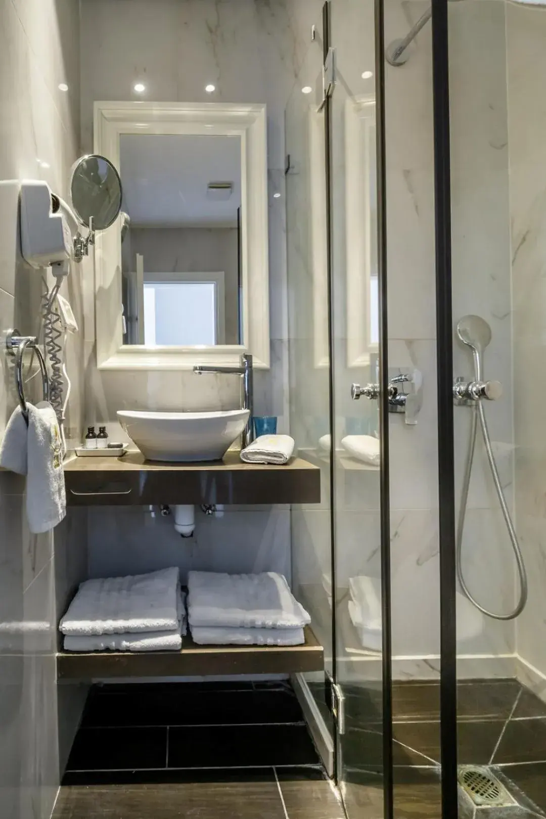 Deluxe Double Room in Kikar Boutique Hotel Deluxe Double Room in Kikar Boutique Hotel