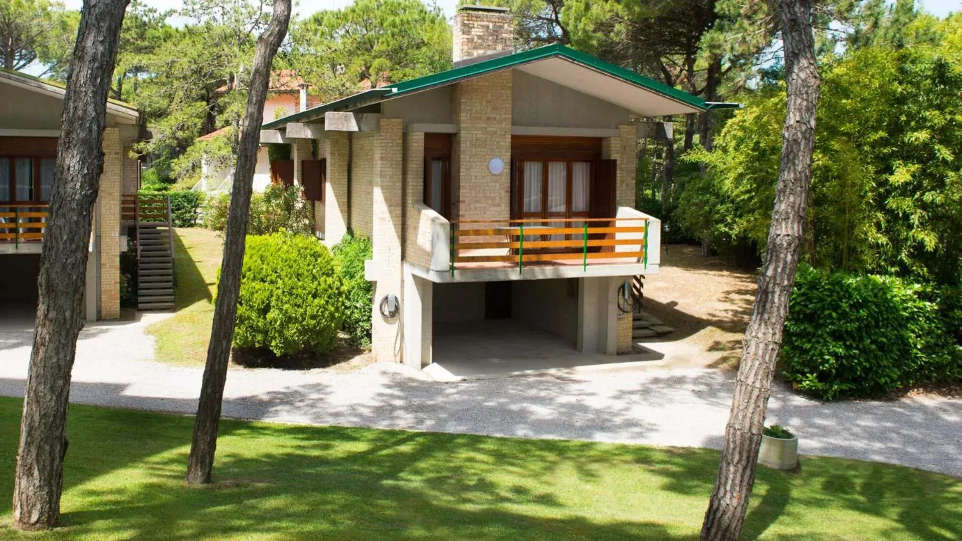 Deluxe Villa in Hotel President Deluxe Villa in Hotel President