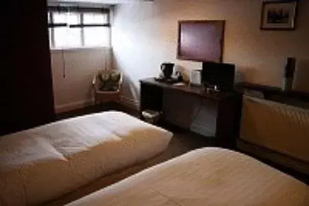 Twin Room in The Dukeries Lodge, Edwinstowe, Nottinghamshire Twin Room in The Dukeries Lodge, Edwinstowe, Nottinghamshire