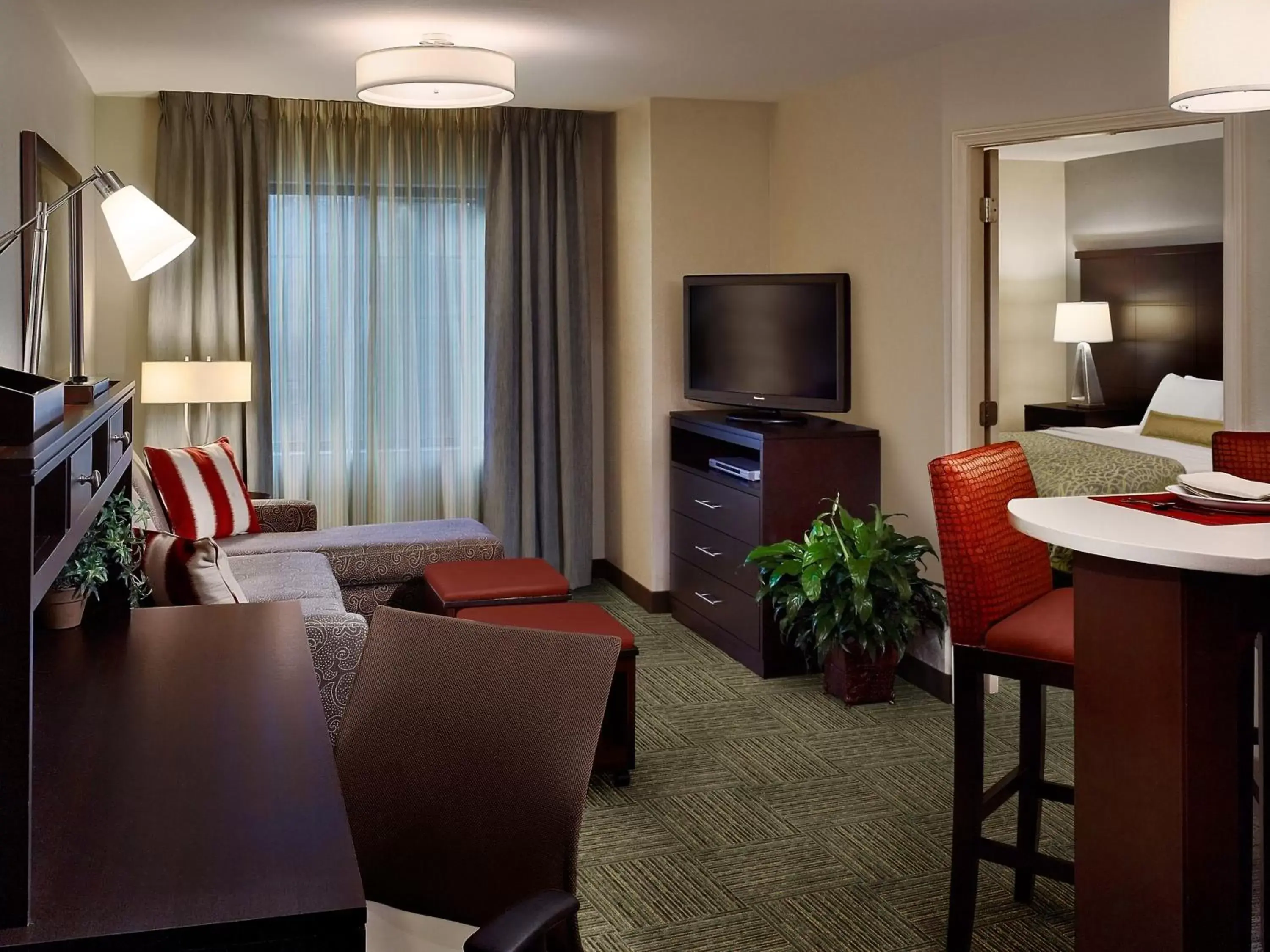 One-Bedroom King Suite in Staybridge Suites Tysons - McLean by IHG One-Bedroom King Suite in Staybridge Suites Tysons - McLean by IHG