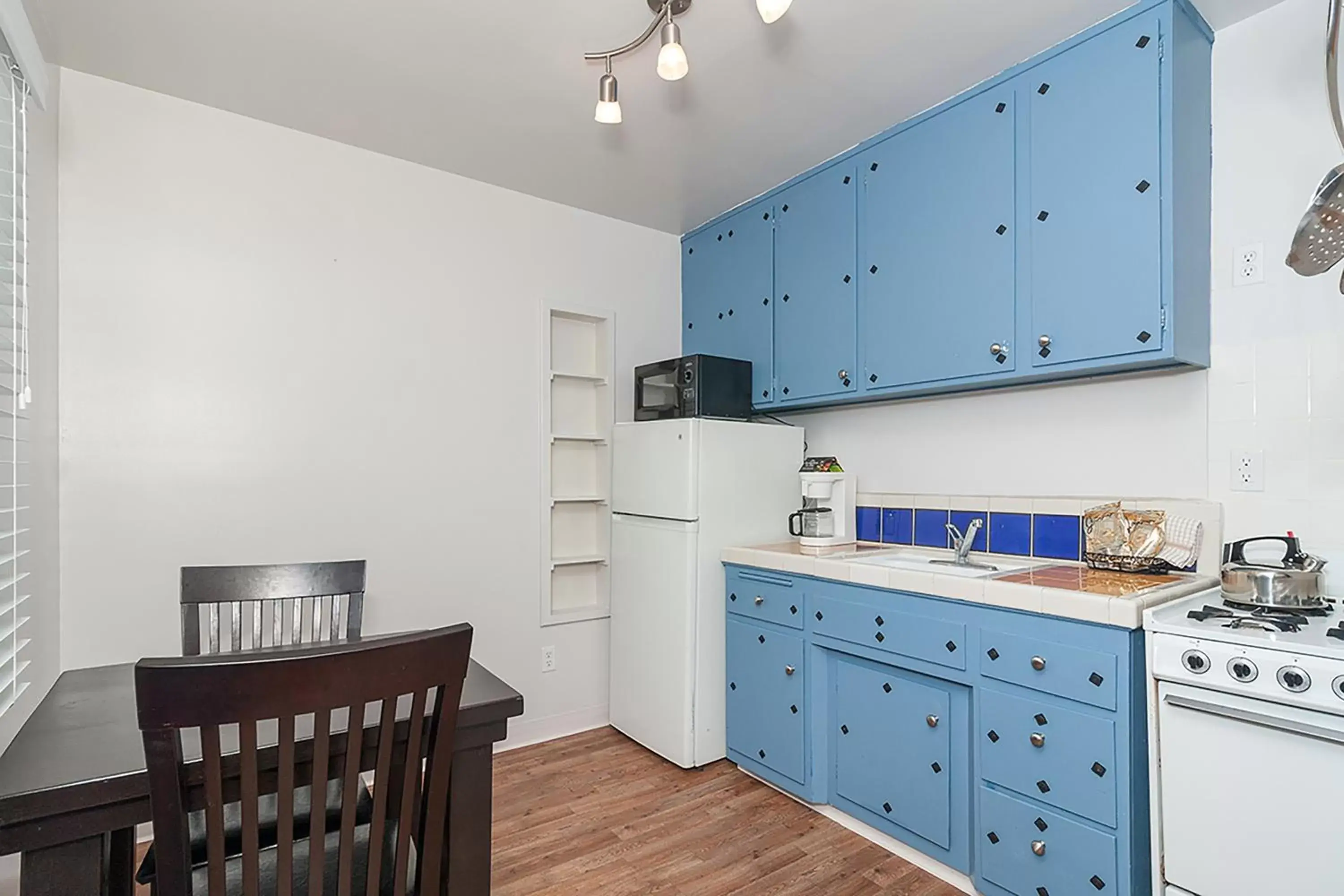 Queen Studio in 2021 Olive Queen Studio in 2021 Olive