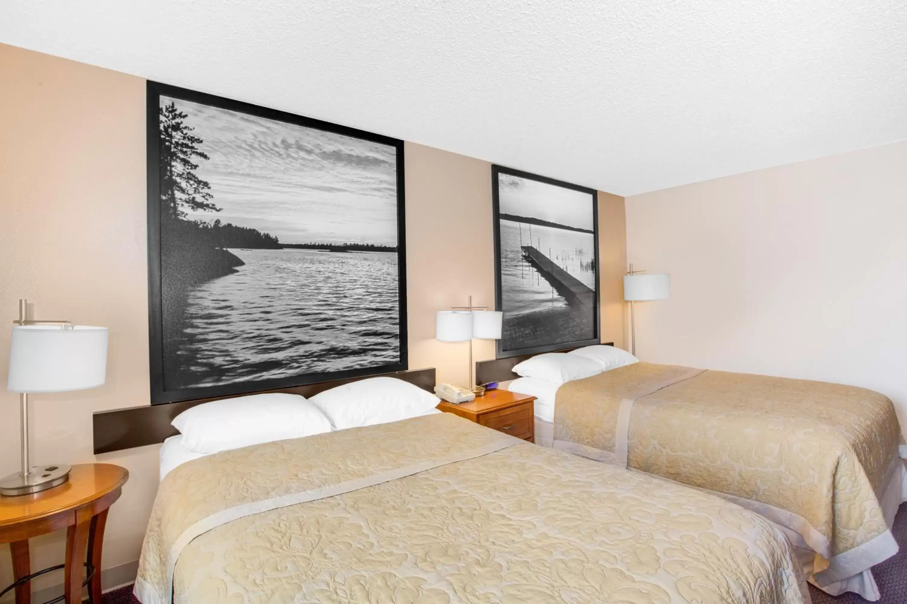 Double Room with Two Double Beds - Non-Smoking in Super 8 by Wyndham Clear Lake Double Room with Two Double Beds - Non-Smoking in Super 8 by Wyndham Clear Lake