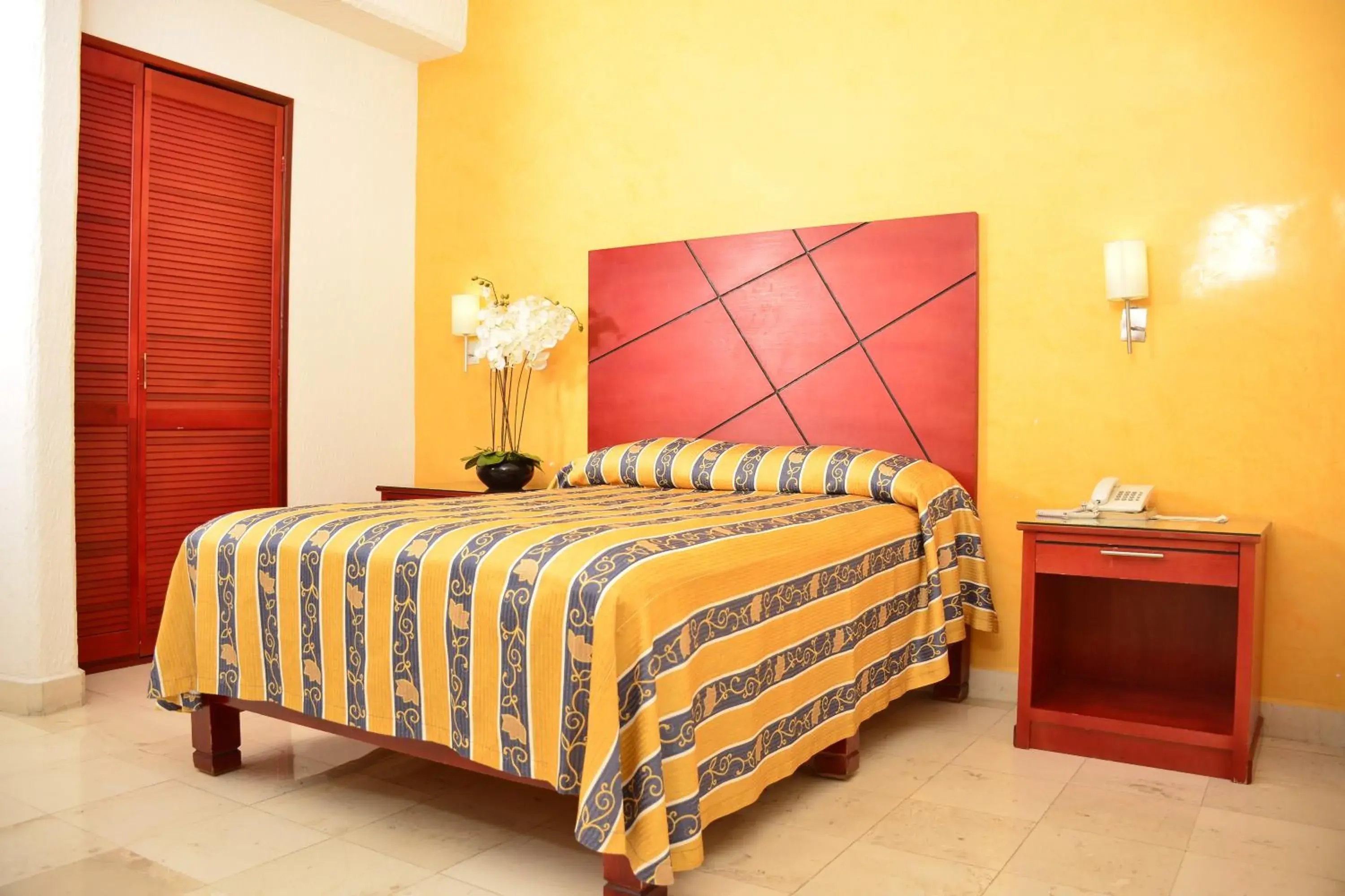 Standard Double Room in Hotel Paradise Inn Standard Double Room in Hotel Paradise Inn