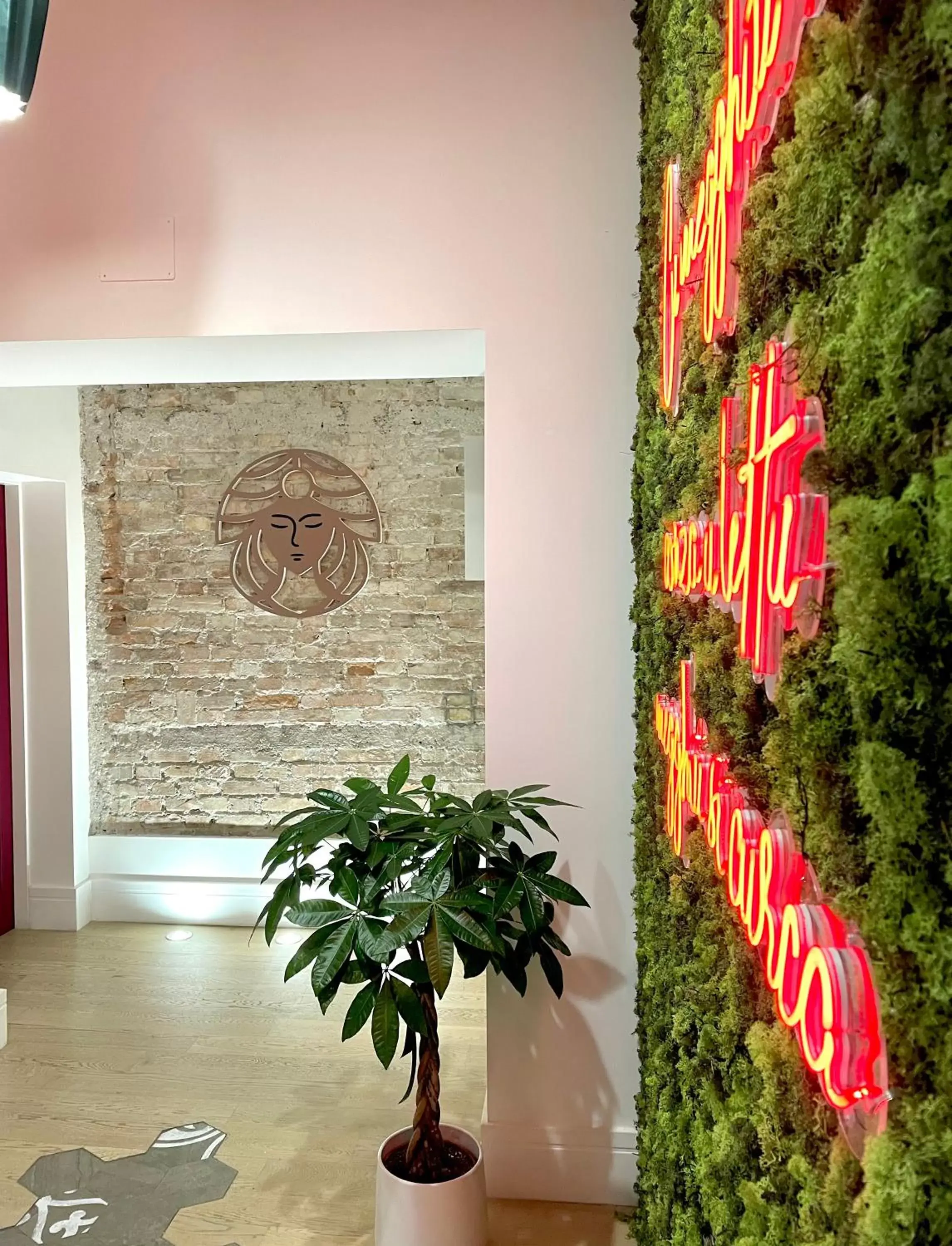 XENIA LUXURY ROOMS XENIA LUXURY ROOMS