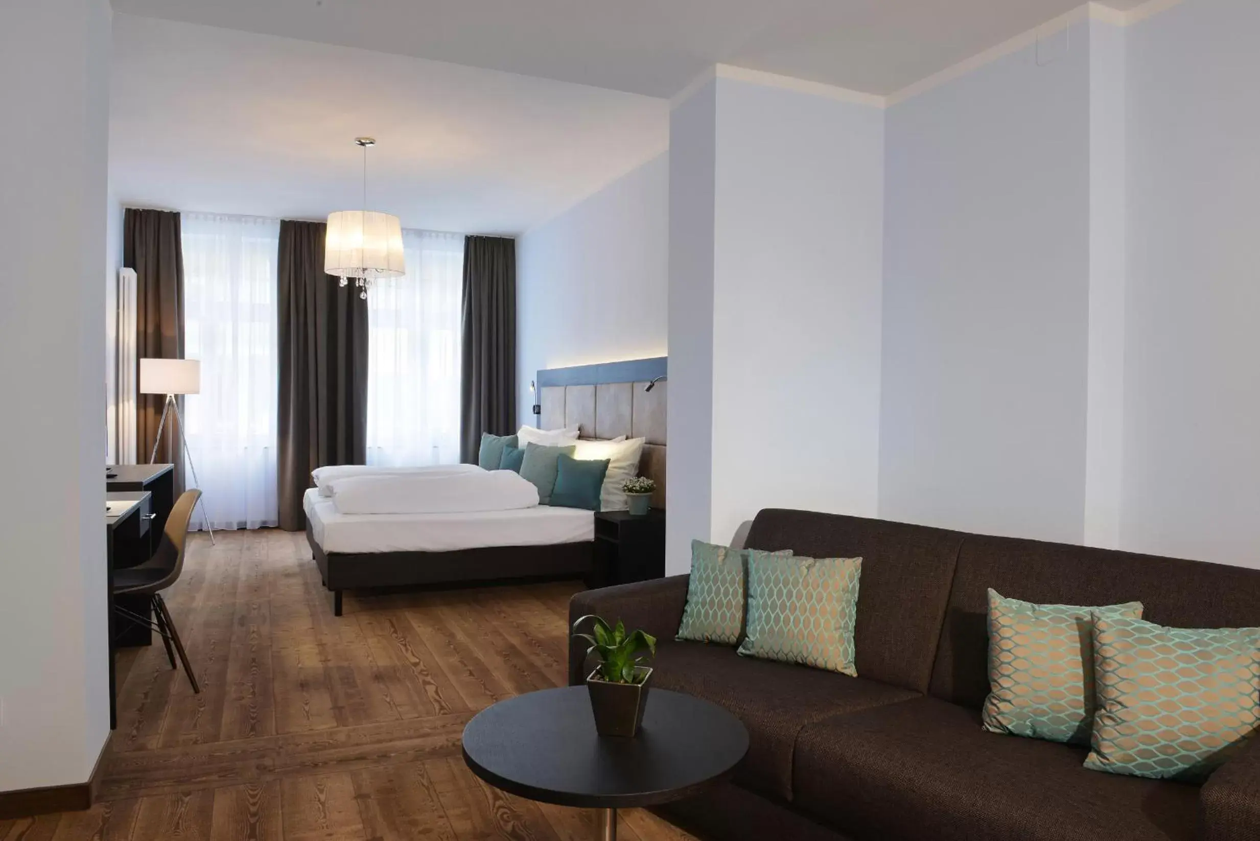 Deluxe Double Room in UHU Gästehaus Superior Deluxe Double Room in UHU Gästehaus Superior