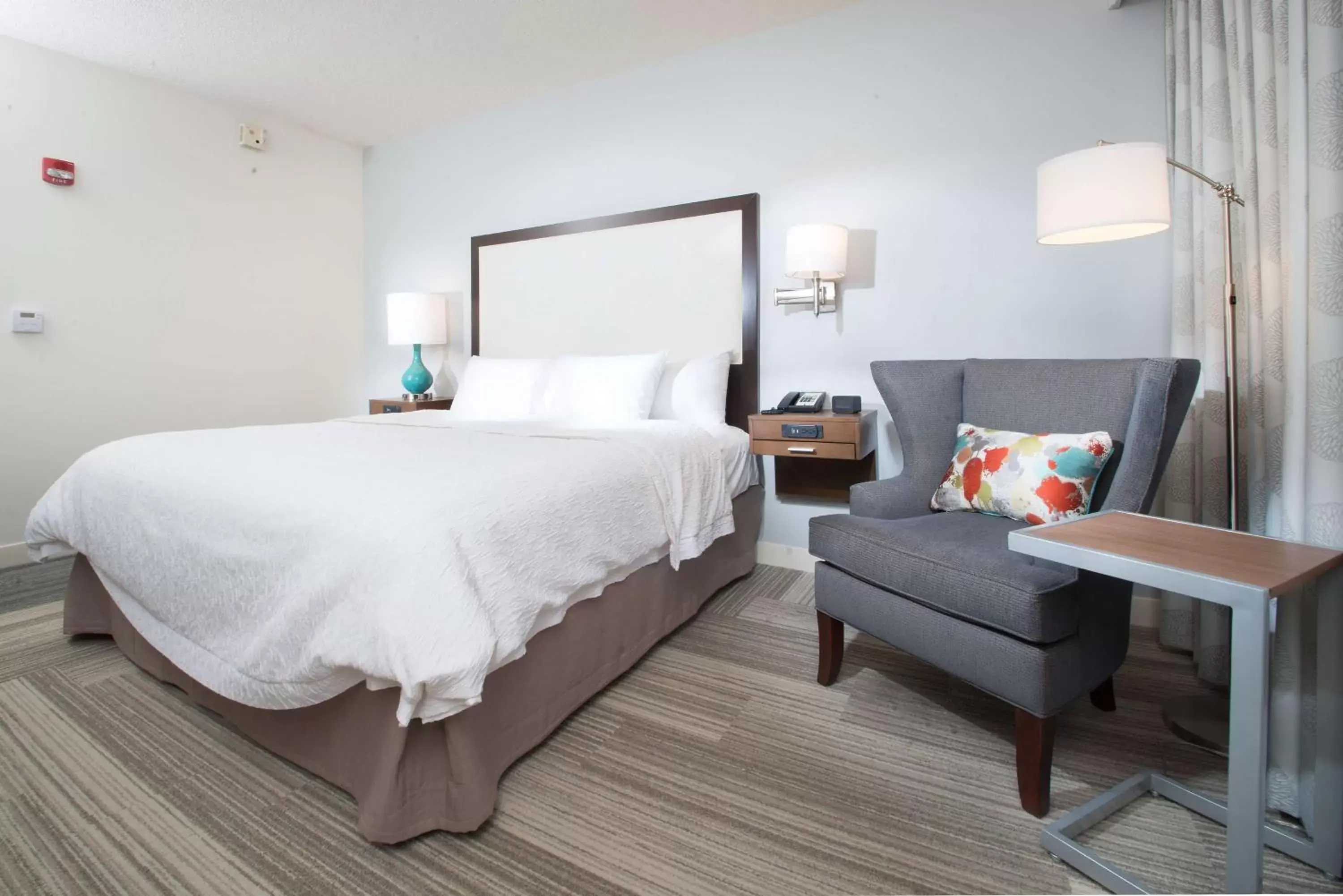 King Room - Mobility Access/Non-Smoking in Hampton Inn Tiffin King Room - Mobility Access/Non-Smoking in Hampton Inn Tiffin