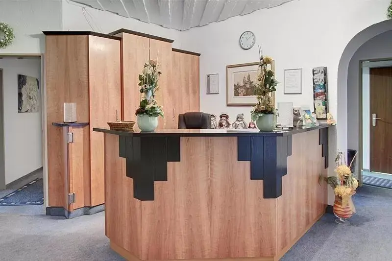 Hotel Hüttl - Garni Hotel Hüttl - Garni