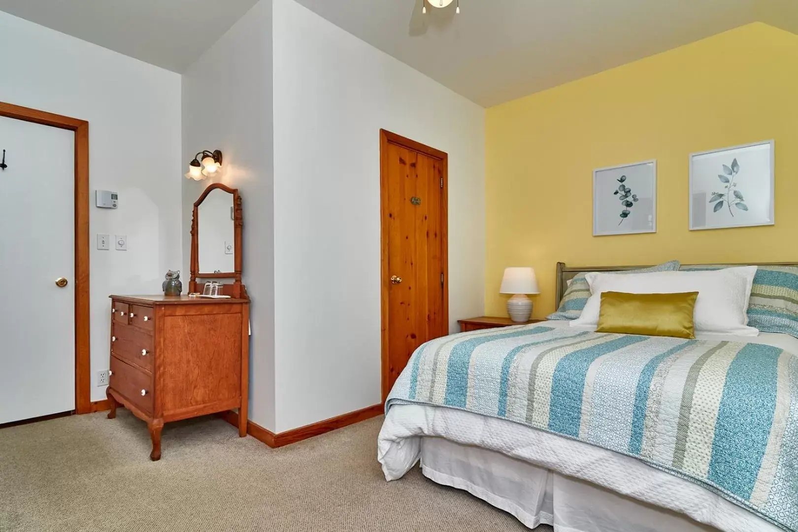 Standard Double Room in Auberge de la Tour et Spa Standard Double Room in Auberge de la Tour et Spa