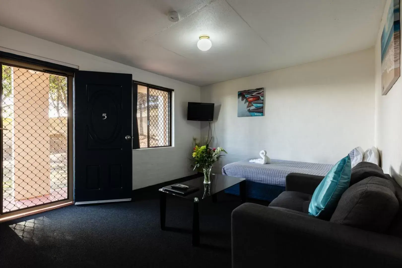 One-Bedroom Apartment in Sails Motel Geraldton One-Bedroom Apartment in Sails Motel Geraldton