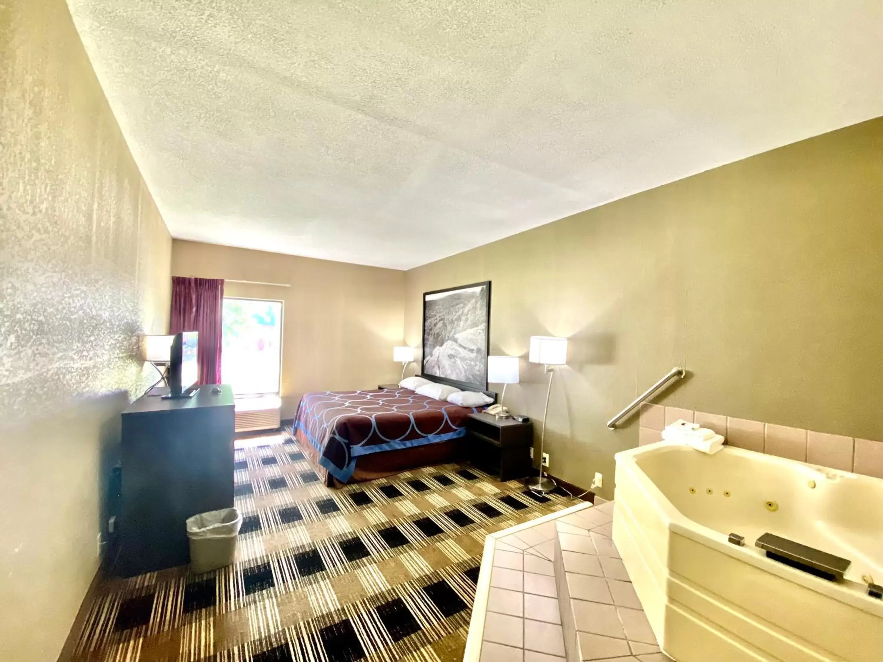 Standard King Room - Non-Smoking in Super 8 by Wyndham Conway Standard King Room - Non-Smoking in Super 8 by Wyndham Conway