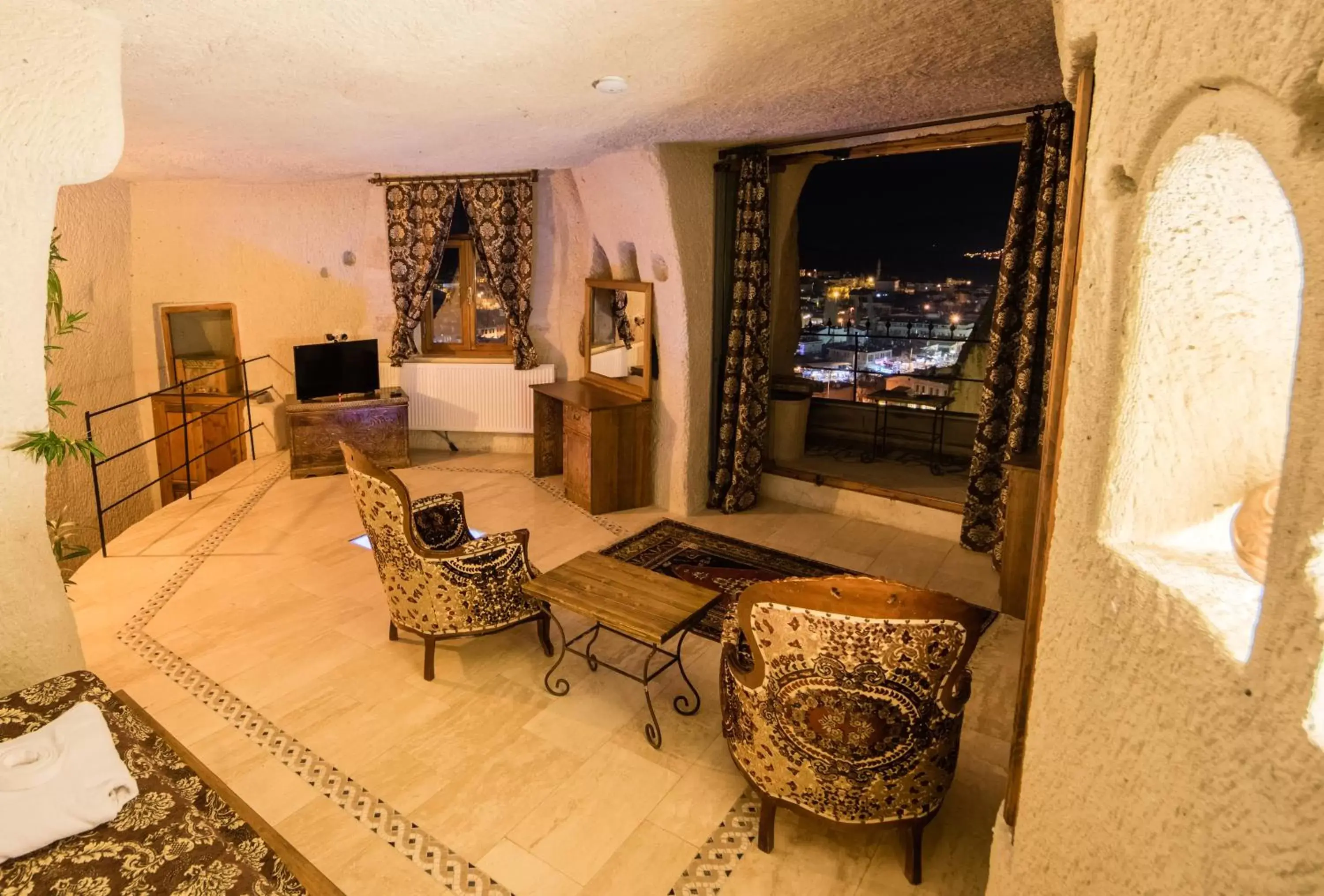 Junior Cave Suite with Balcony in Elite Cave Suites Junior Cave Suite with Balcony in Elite Cave Suites