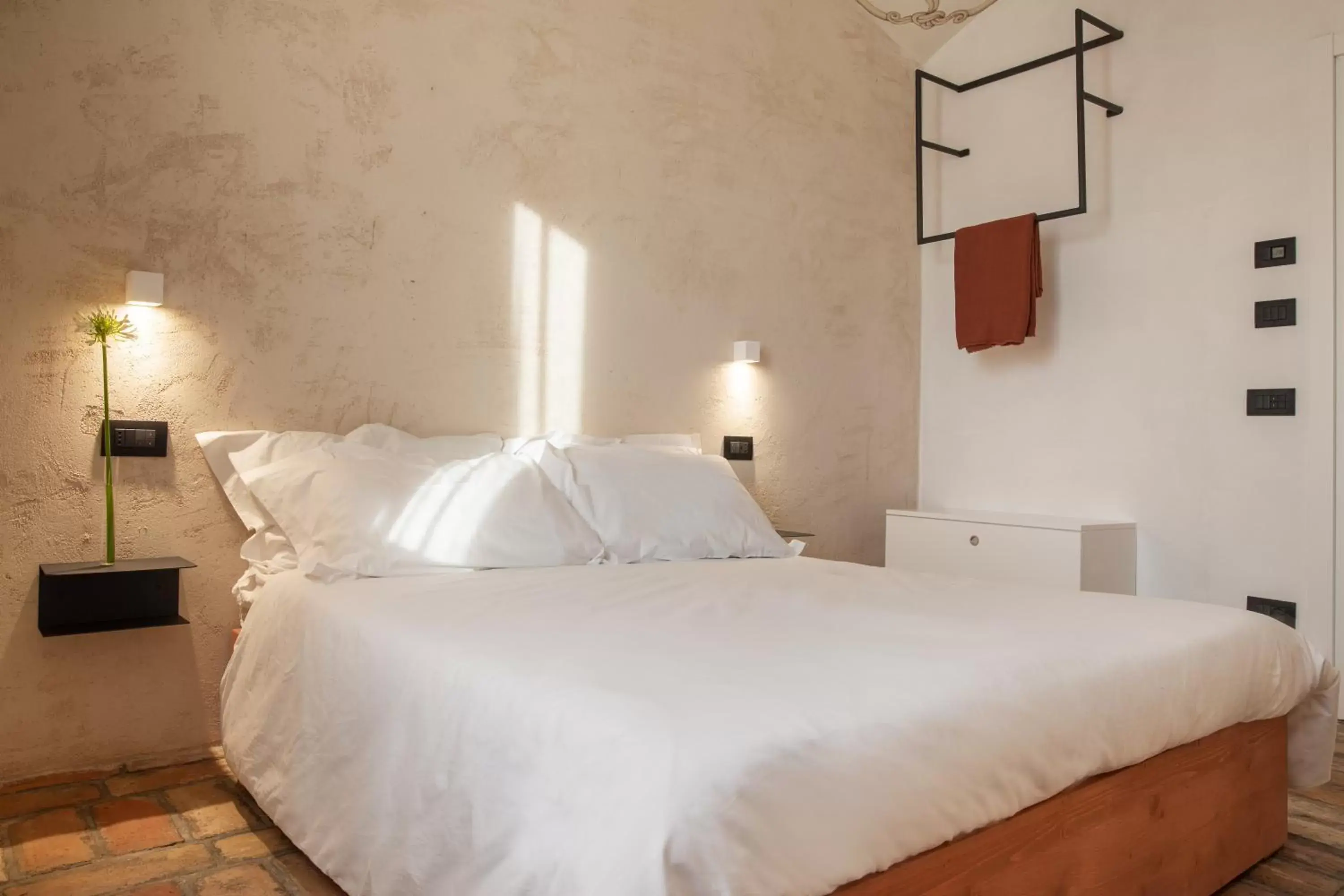Double Room - single occupancy in OGNISSANTI GuestHouse & Suites Double Room - single occupancy in OGNISSANTI GuestHouse & Suites
