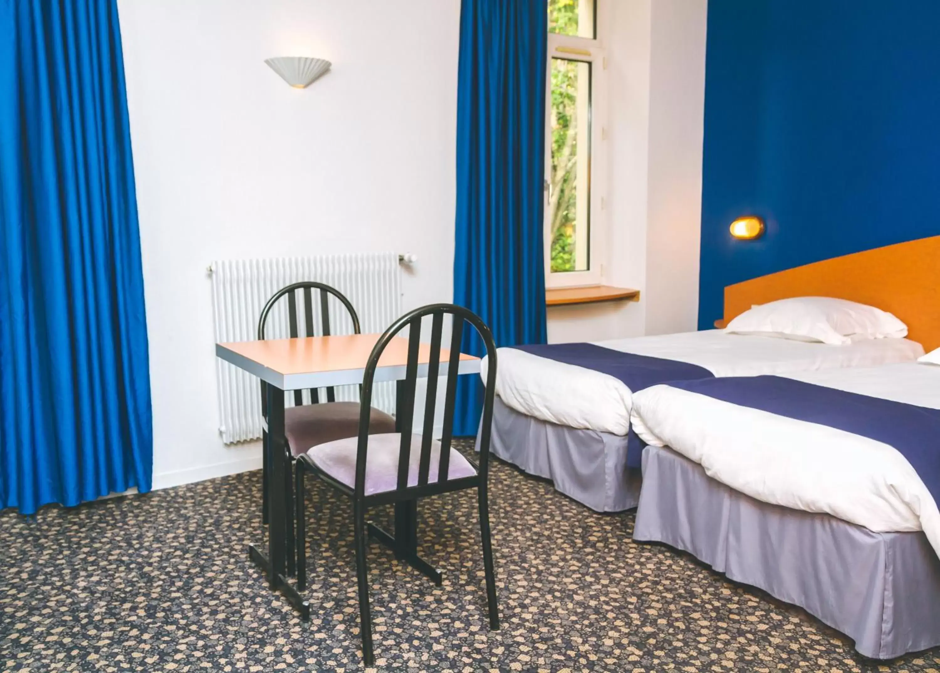 Twin Room in Le CESAR HOTEL Twin Room in Le CESAR HOTEL