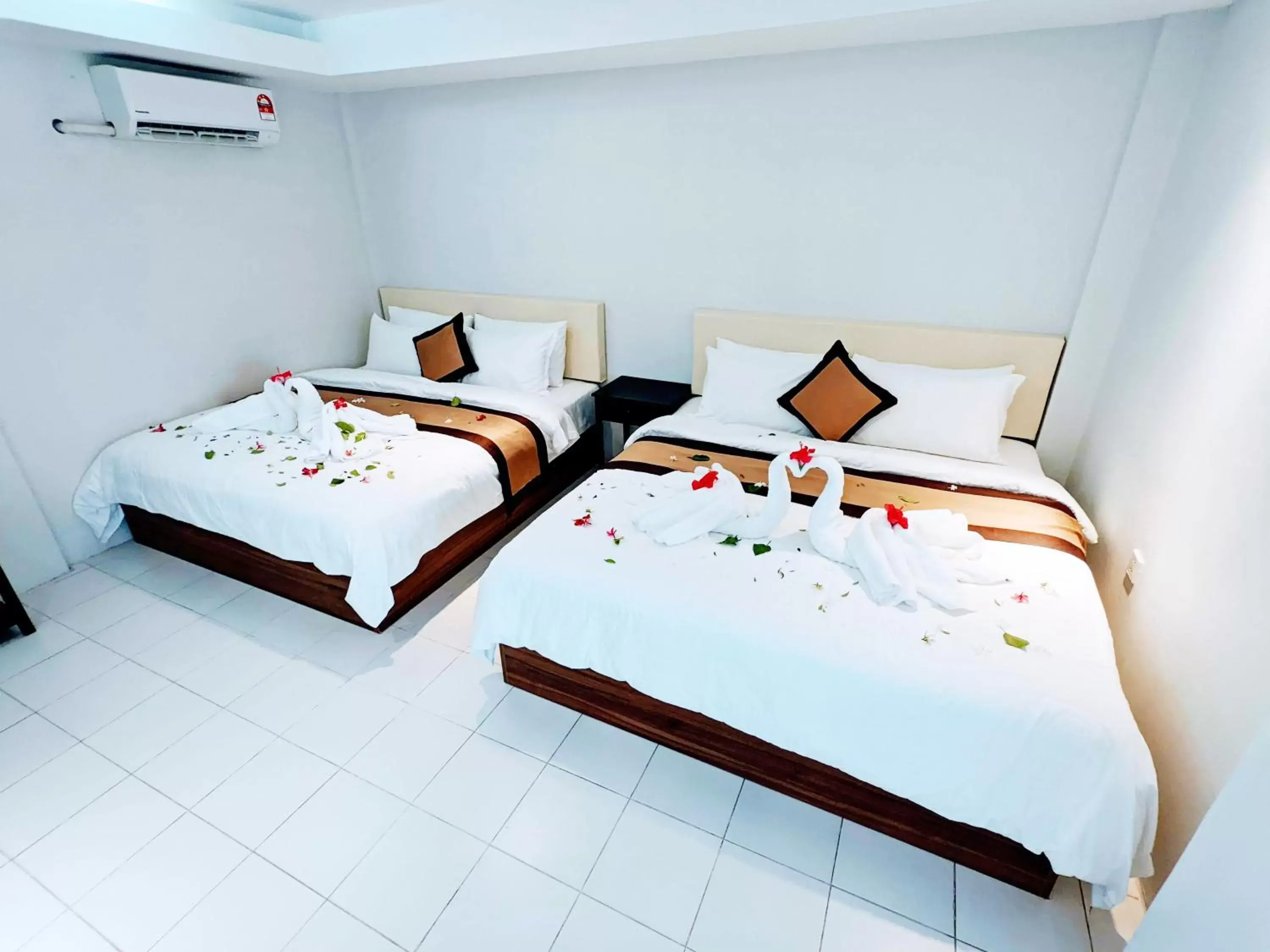 Family Room with Sea View in Mary Beach Hotel & Resort Family Room with Sea View in Mary Beach Hotel & Resort