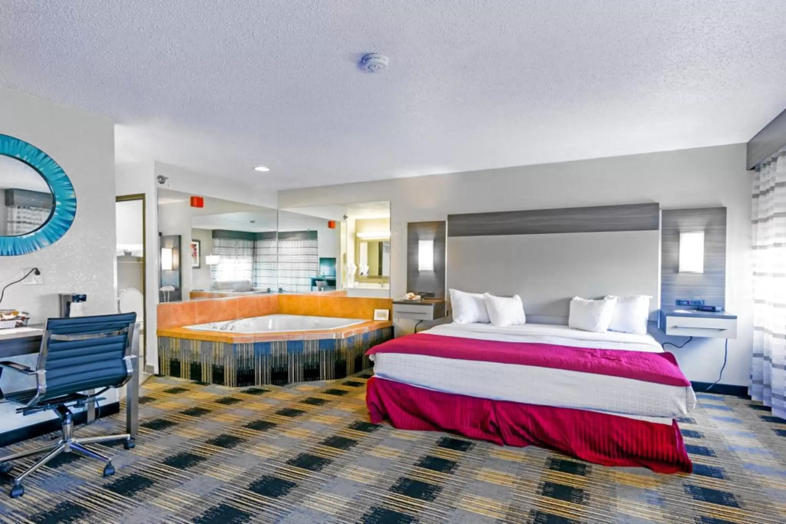 King Studio Suite - Non-Smoking in Baymont by Wyndham Jackson King Studio Suite - Non-Smoking in Baymont by Wyndham Jackson