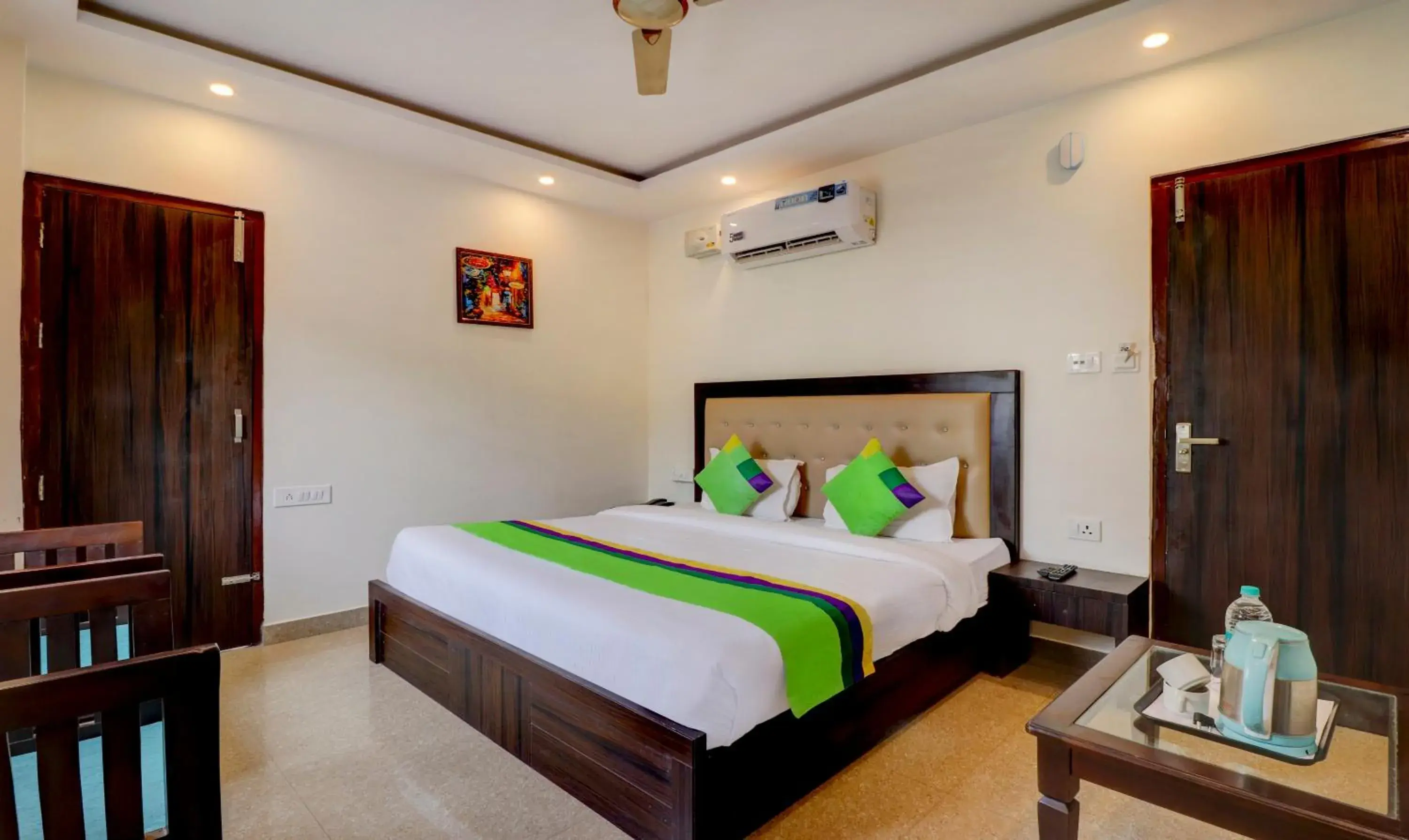 Standard Double Room in Itsy Hotels NV, Tapovan Standard Double Room in Itsy Hotels NV, Tapovan