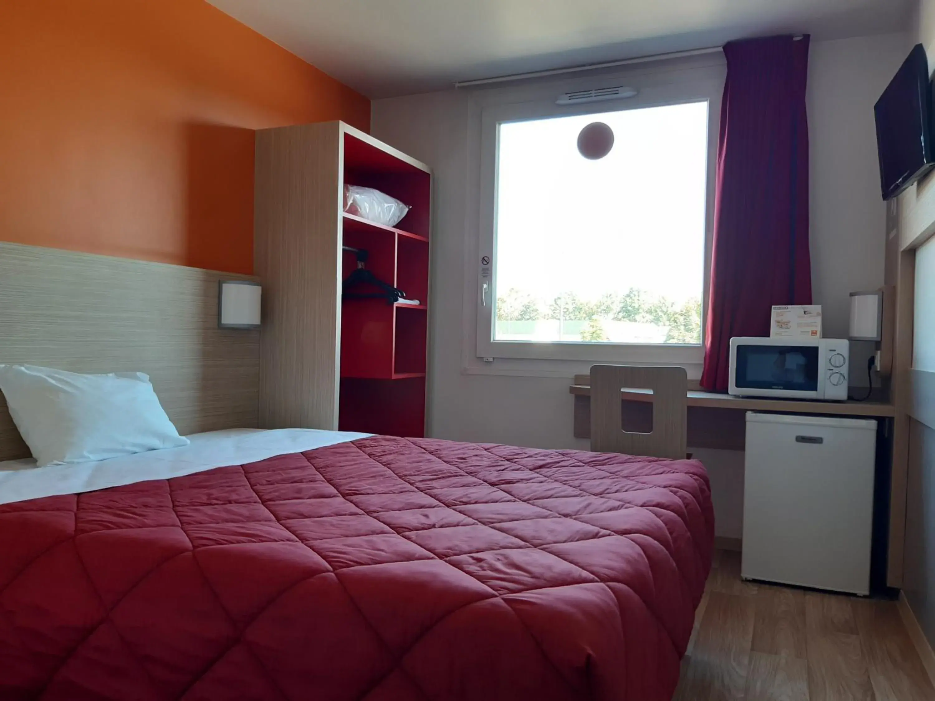 1 Double Bed - Essentiel Plus Room in Premiere Classe Reims Nord - Bétheny 1 Double Bed - Essentiel Plus Room in Premiere Classe Reims Nord - Bétheny