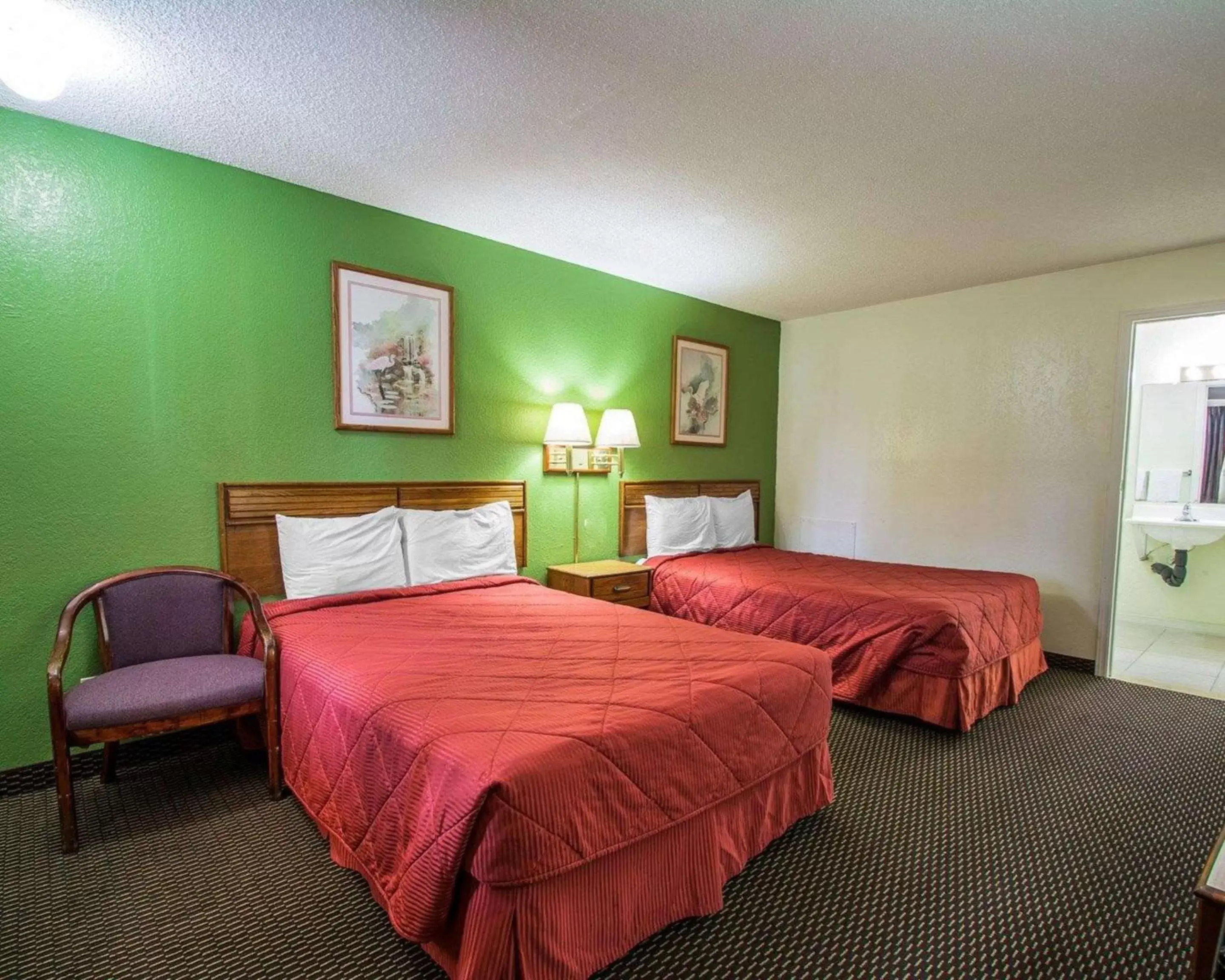 Double Room with Two Double Beds - Non-Smoking in Rodeway Inn Fort Pierce I-95 Double Room with Two Double Beds - Non-Smoking in Rodeway Inn Fort Pierce I-95