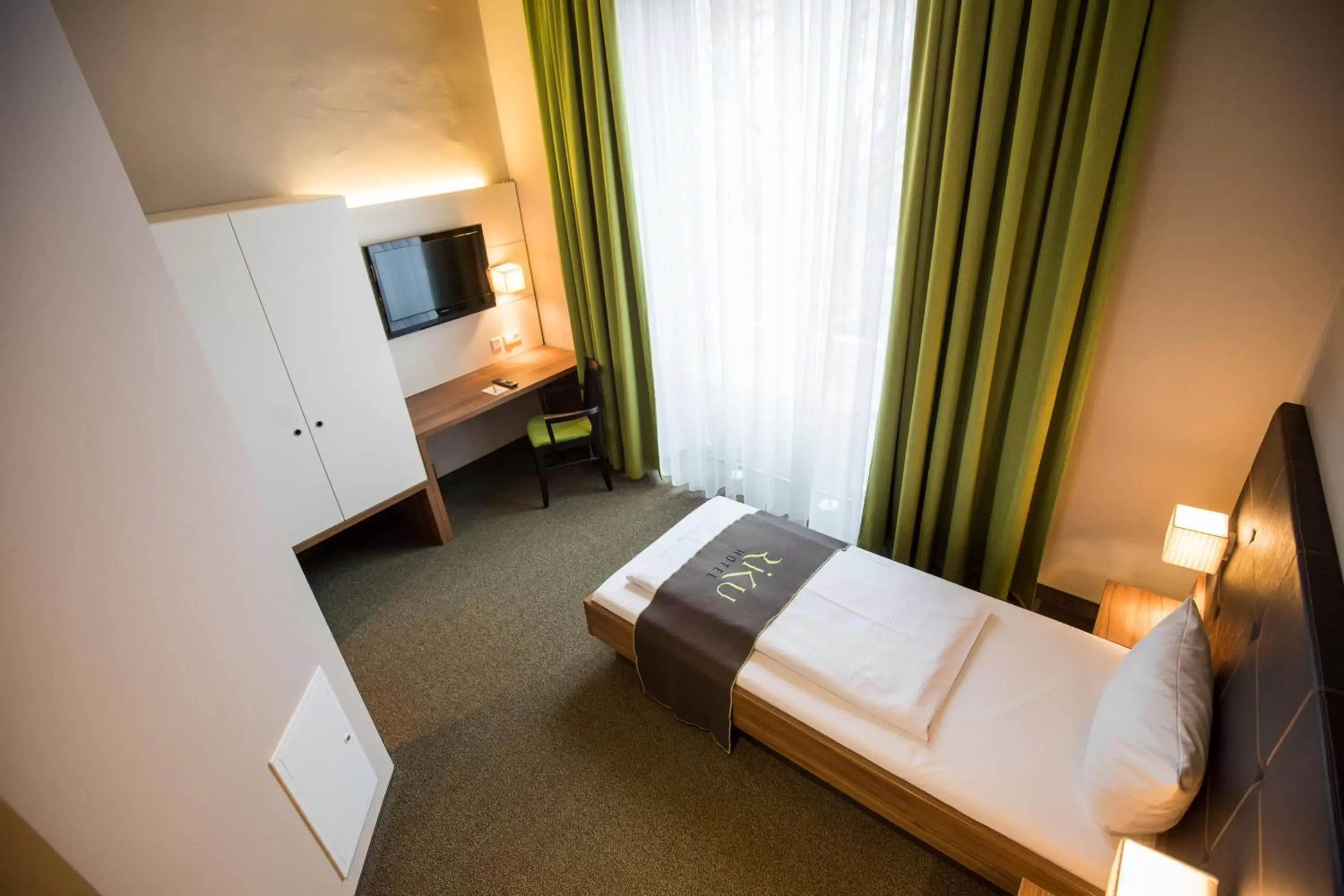 Single Room in RiKu HOTEL Neu-Ulm Single Room in RiKu HOTEL Neu-Ulm