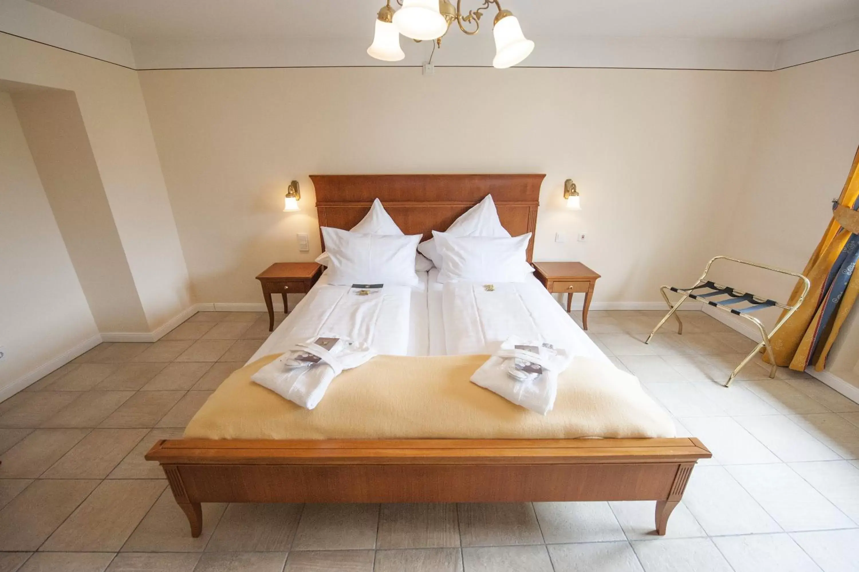 Comfort Double Room in XII Apostel Albergo Comfort Double Room in XII Apostel Albergo