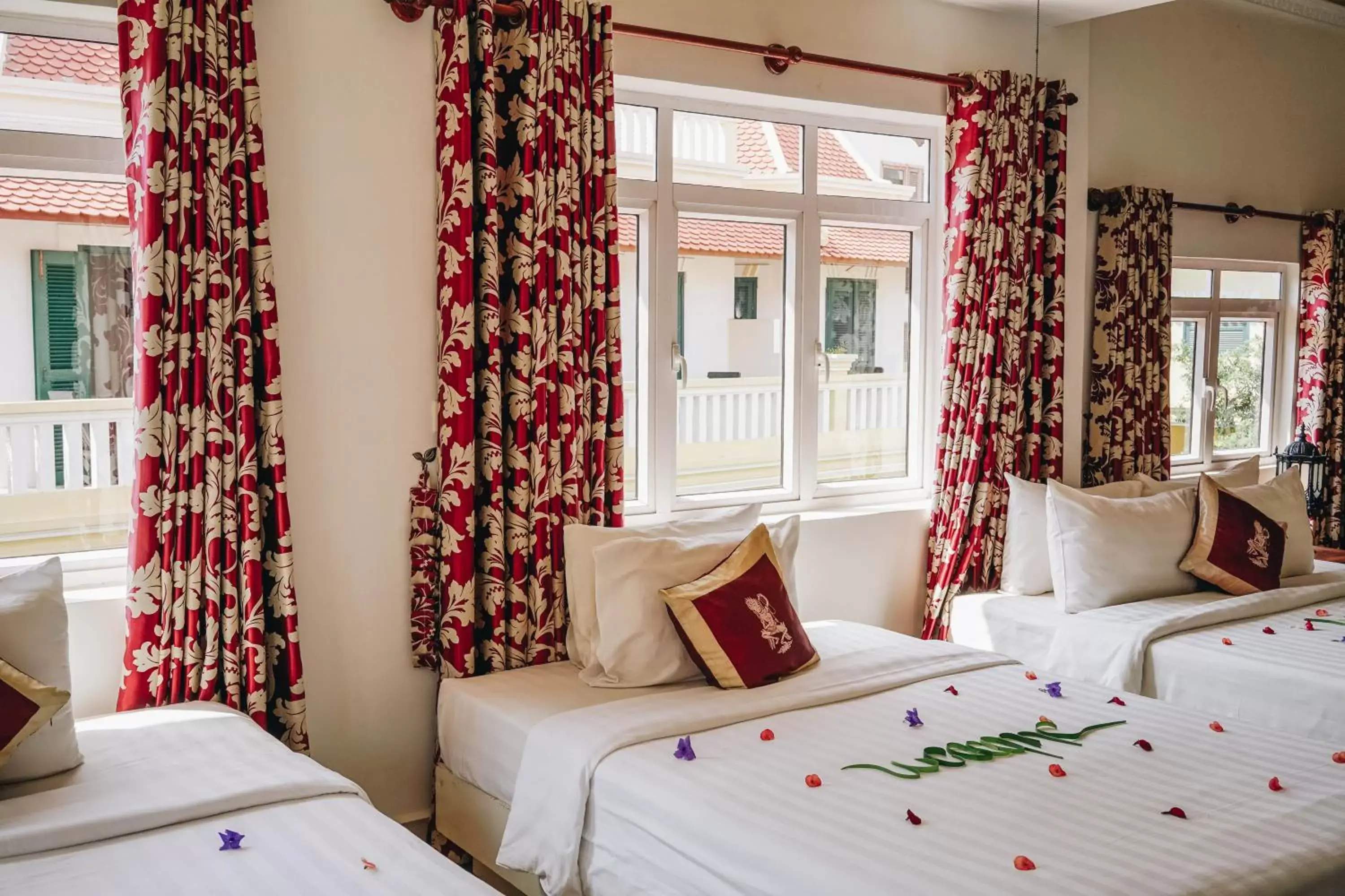 Family Suite in Residence Wat Damnak Family Suite in Residence Wat Damnak