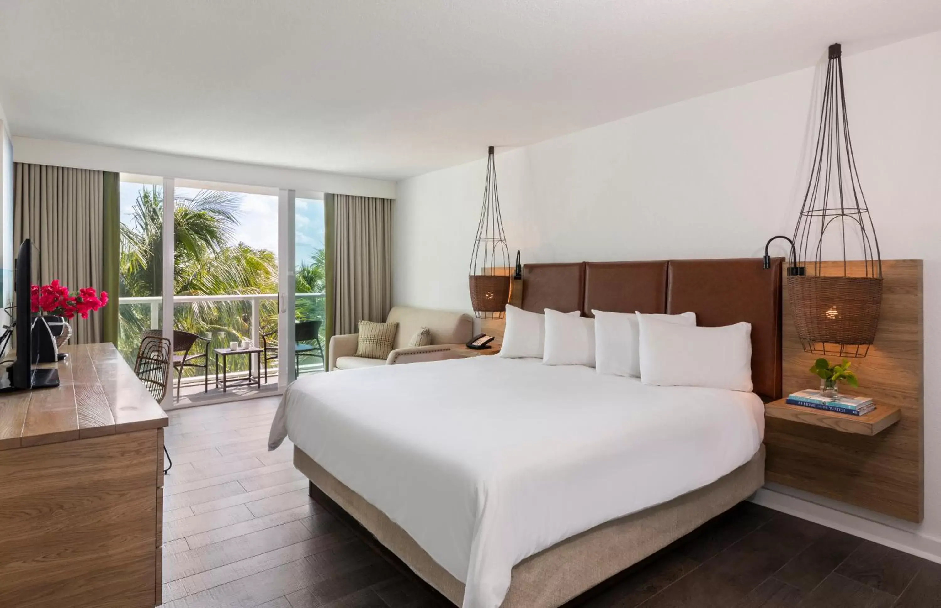 King Room with Partial Ocean View in Amara Cay Resort King Room with Partial Ocean View in Amara Cay Resort