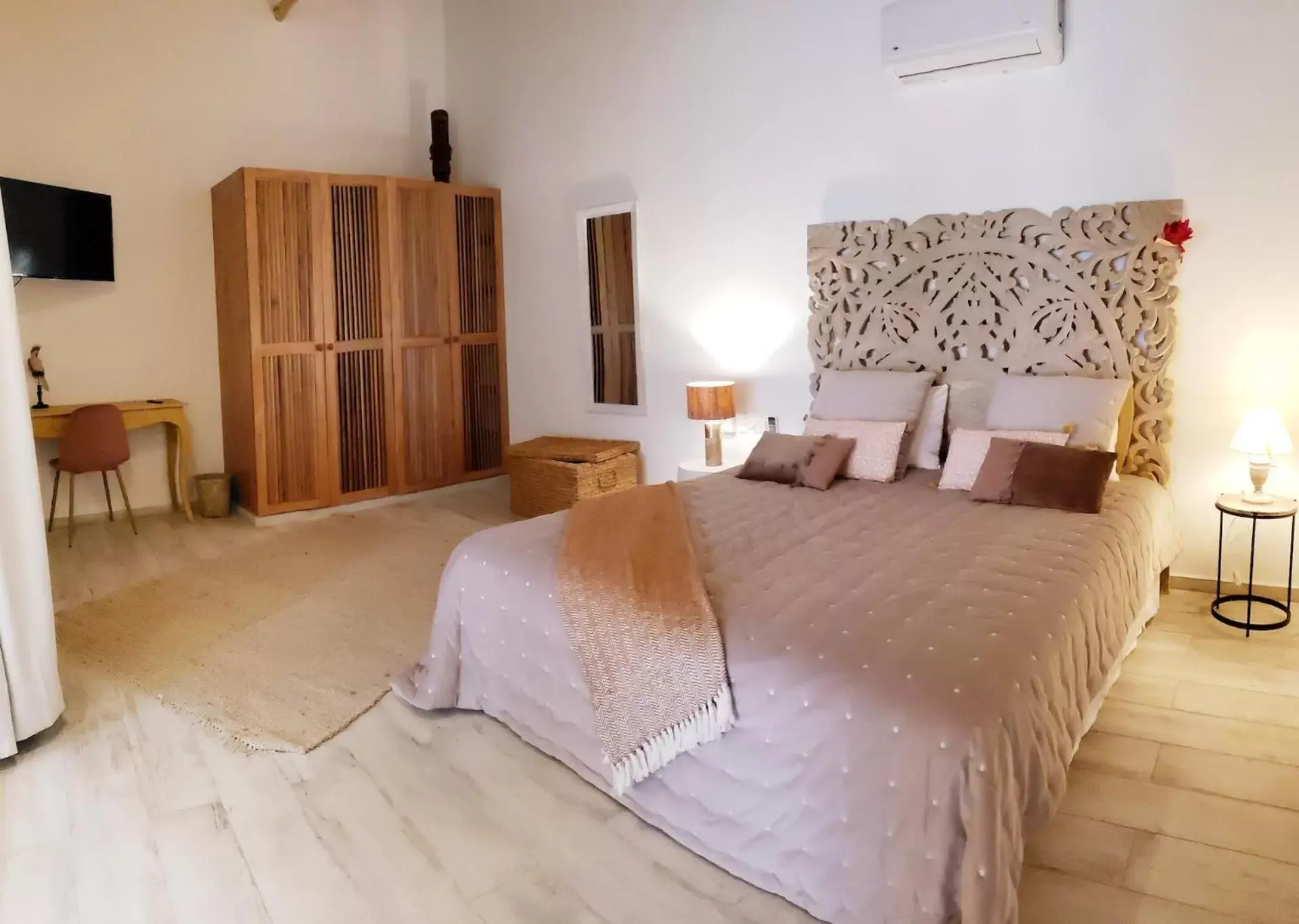 Double Room with Pool View in TAKUMA BOUTIK HOTEL Double Room with Pool View in TAKUMA BOUTIK HOTEL