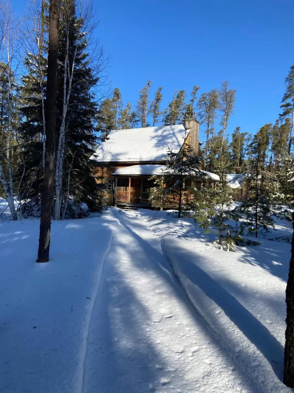 Two-Bedroom Chalet in Camp Taureau - Altaï Canada Two-Bedroom Chalet in Camp Taureau - Altaï Canada