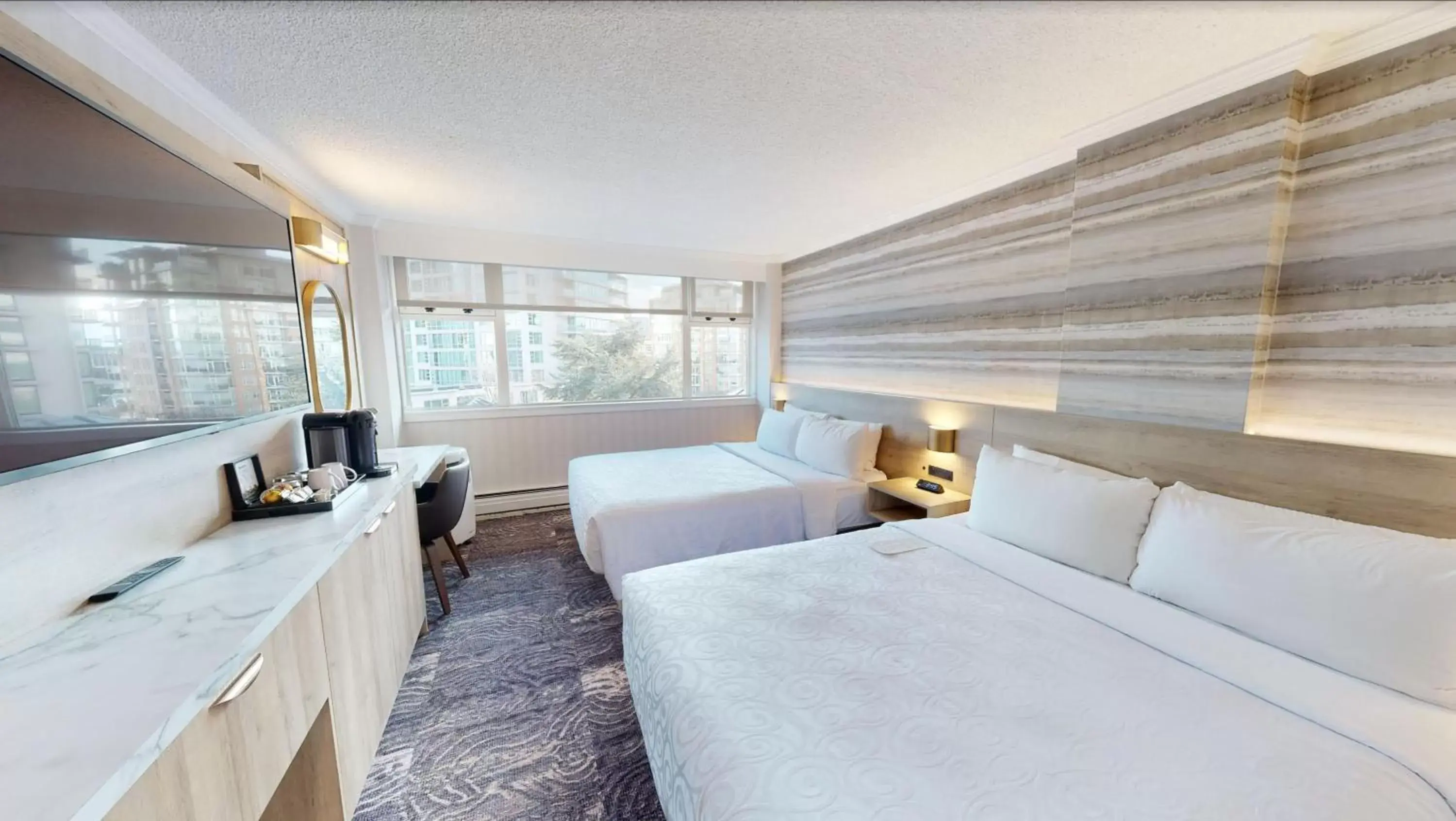 Standard Room in Chateau Victoria Hotel & Suites Standard Room in Chateau Victoria Hotel & Suites