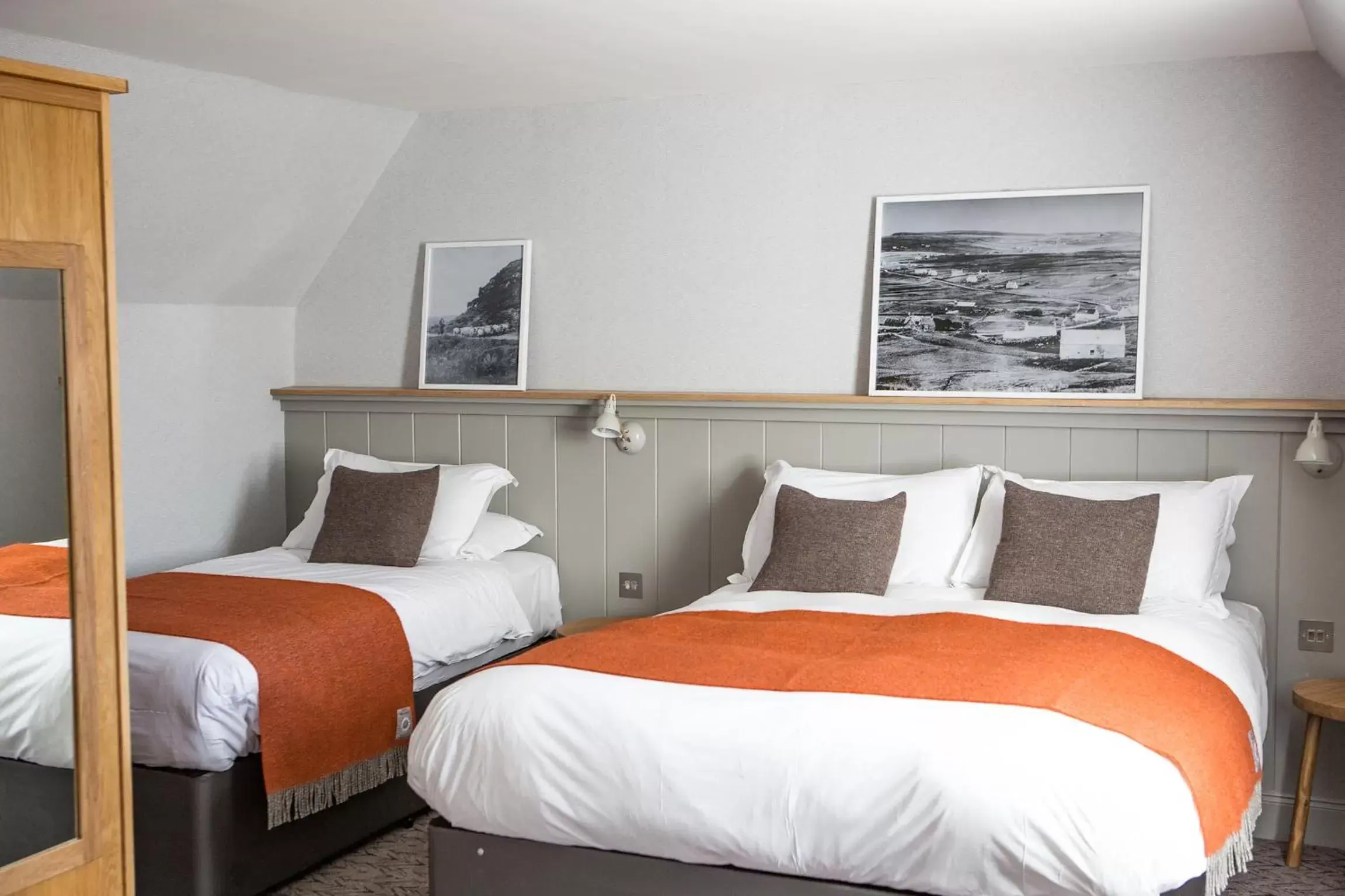 Family Room with Shower in Bosville Hotel Family Room with Shower in Bosville Hotel