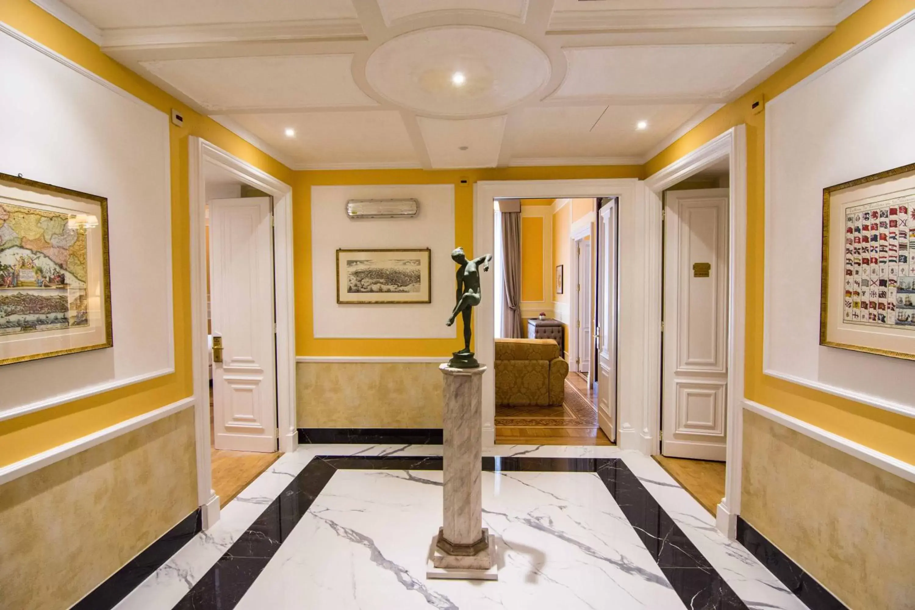 Presidential Suite in Hotel Bristol Palace Presidential Suite in Hotel Bristol Palace