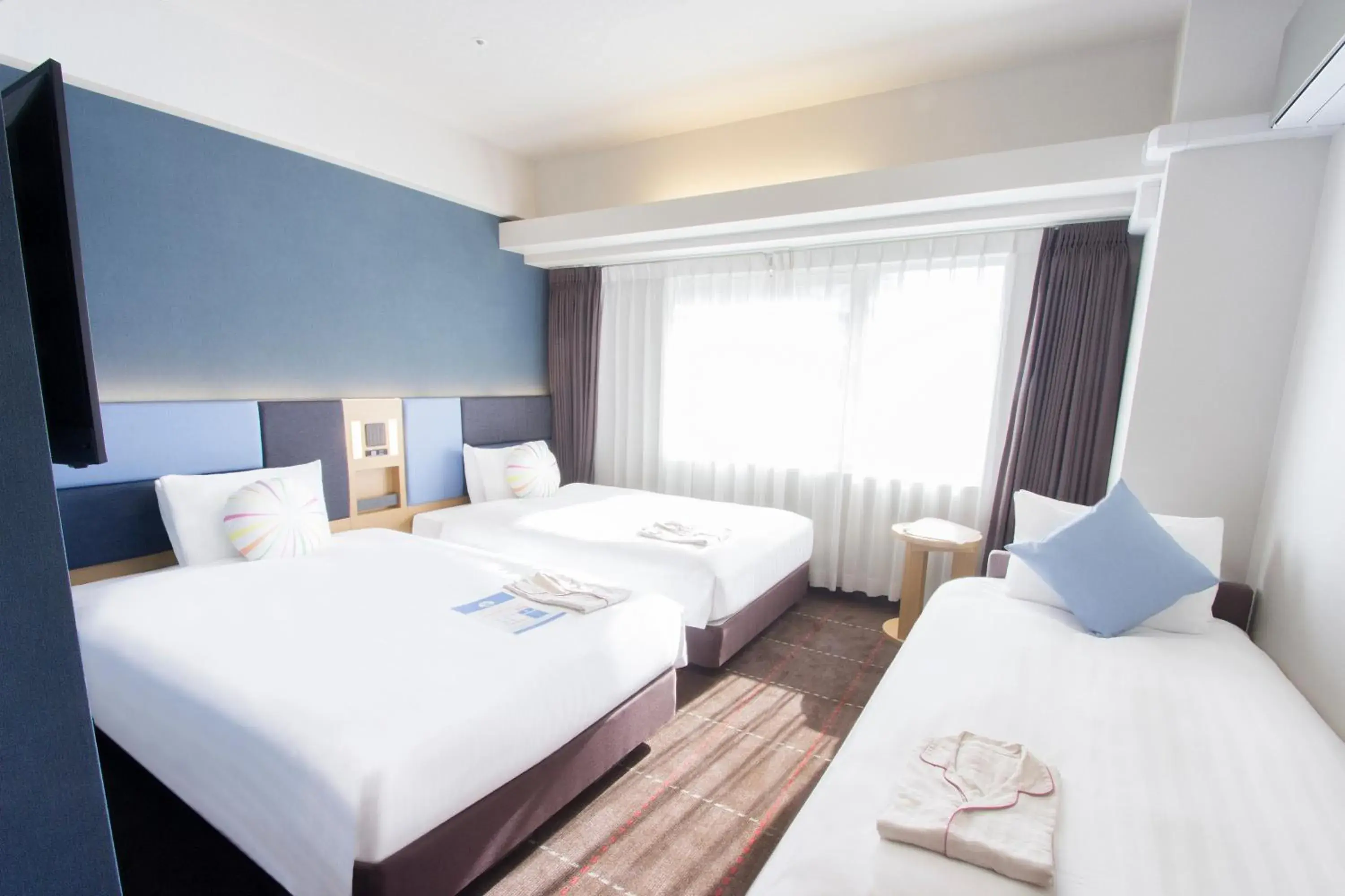 Standard Twin Room with Extra Bed - Non-Smoking in Hearton Hotel Kyoto Standard Twin Room with Extra Bed - Non-Smoking in Hearton Hotel Kyoto