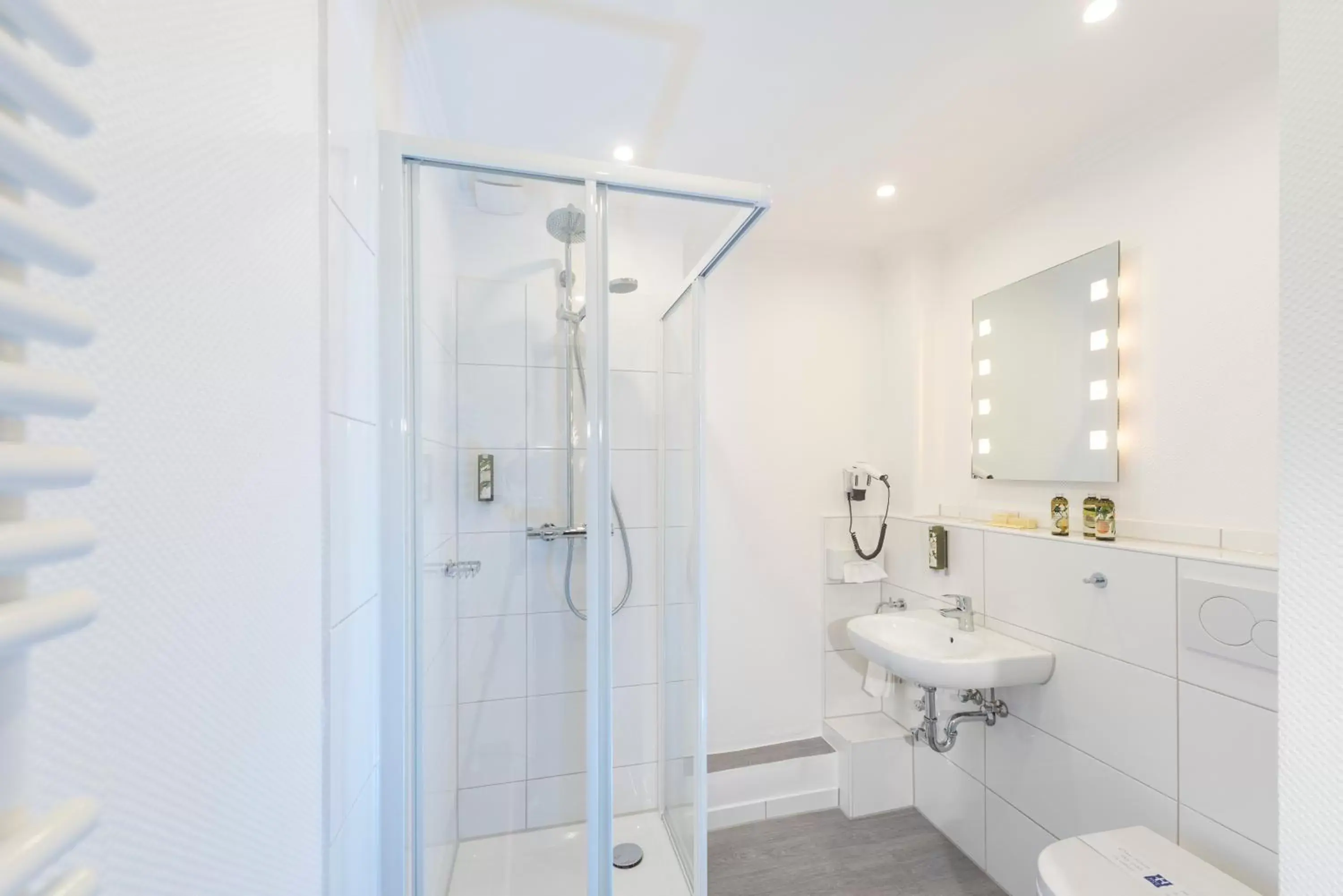 Standard Double or Twin Room - single occupancy in Hotel Westfalia Standard Double or Twin Room - single occupancy in Hotel Westfalia