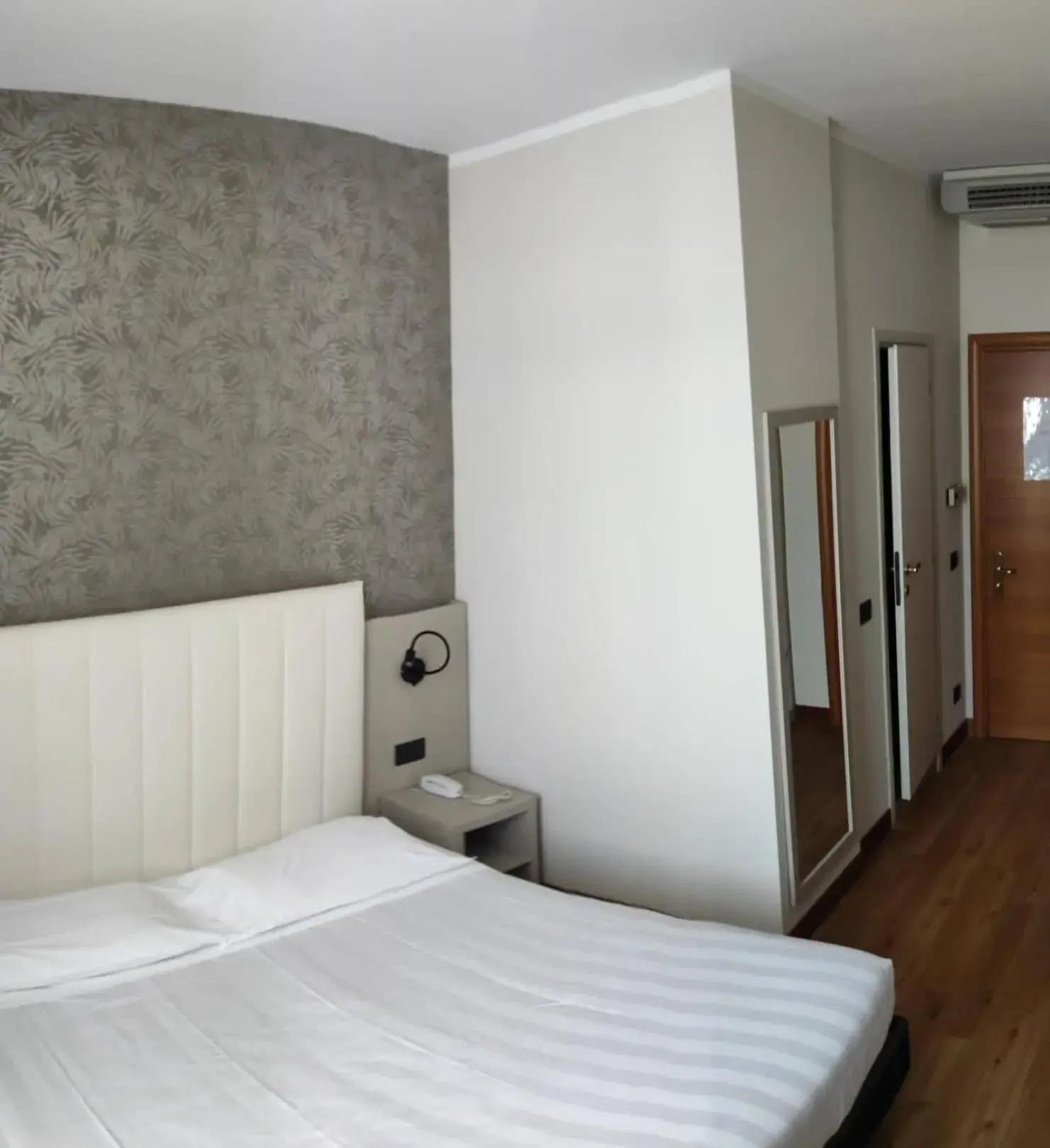 Standard Double Room - single occupancy in Parc Hotel Standard Double Room - single occupancy in Parc Hotel