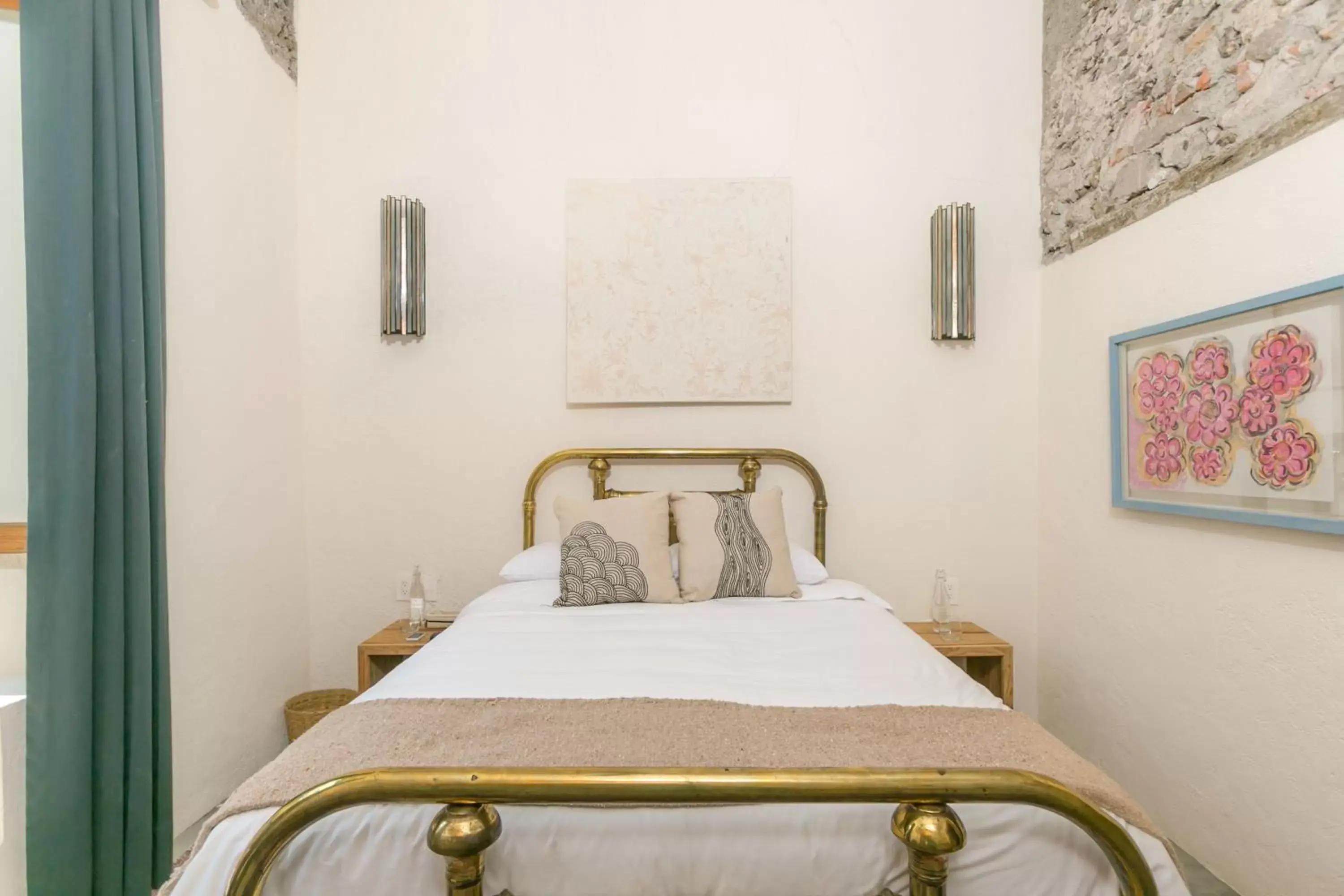 Standard Suite in Orchid House San Miguel de Allende Standard Suite in Orchid House San Miguel de Allende