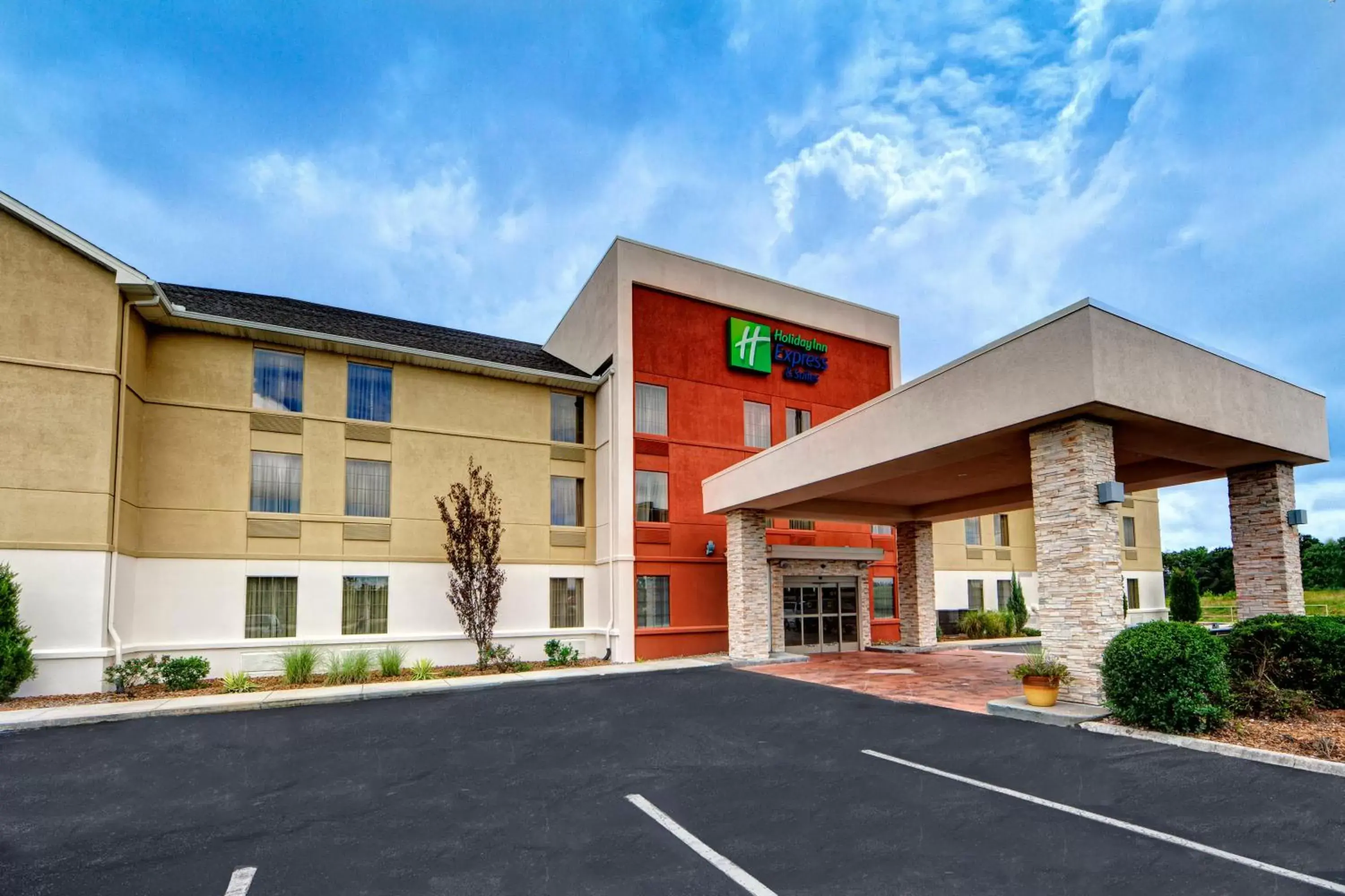 Holiday Inn Express & Suites Crossville by IHG Holiday Inn Express & Suites Crossville by IHG