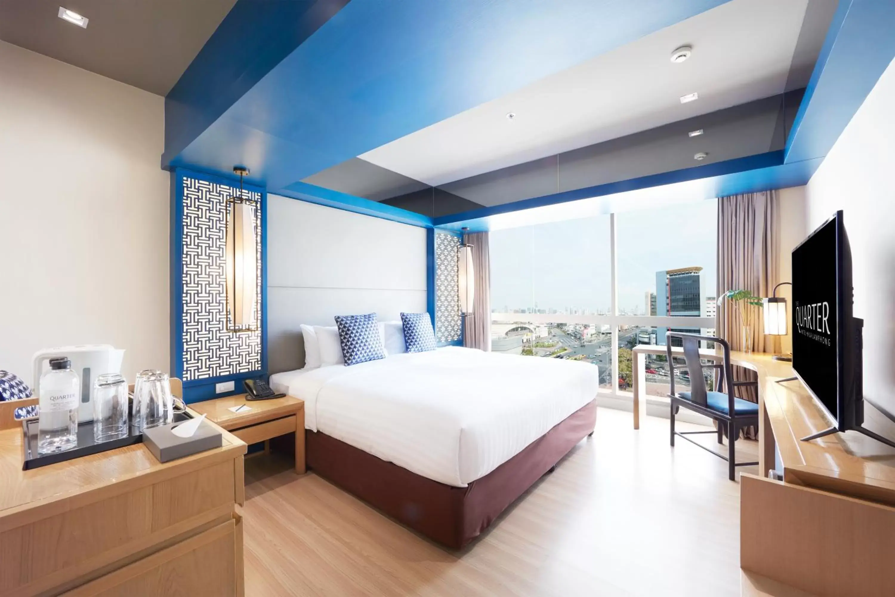 Deluxe King Room with City View in The Quarter Hualamphong by UHG Deluxe King Room with City View in The Quarter Hualamphong by UHG