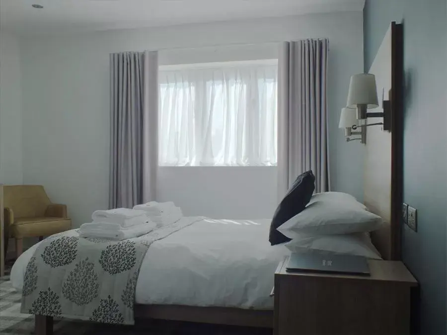 Double Room - Disability Access in The Piebald Inn Double Room - Disability Access in The Piebald Inn