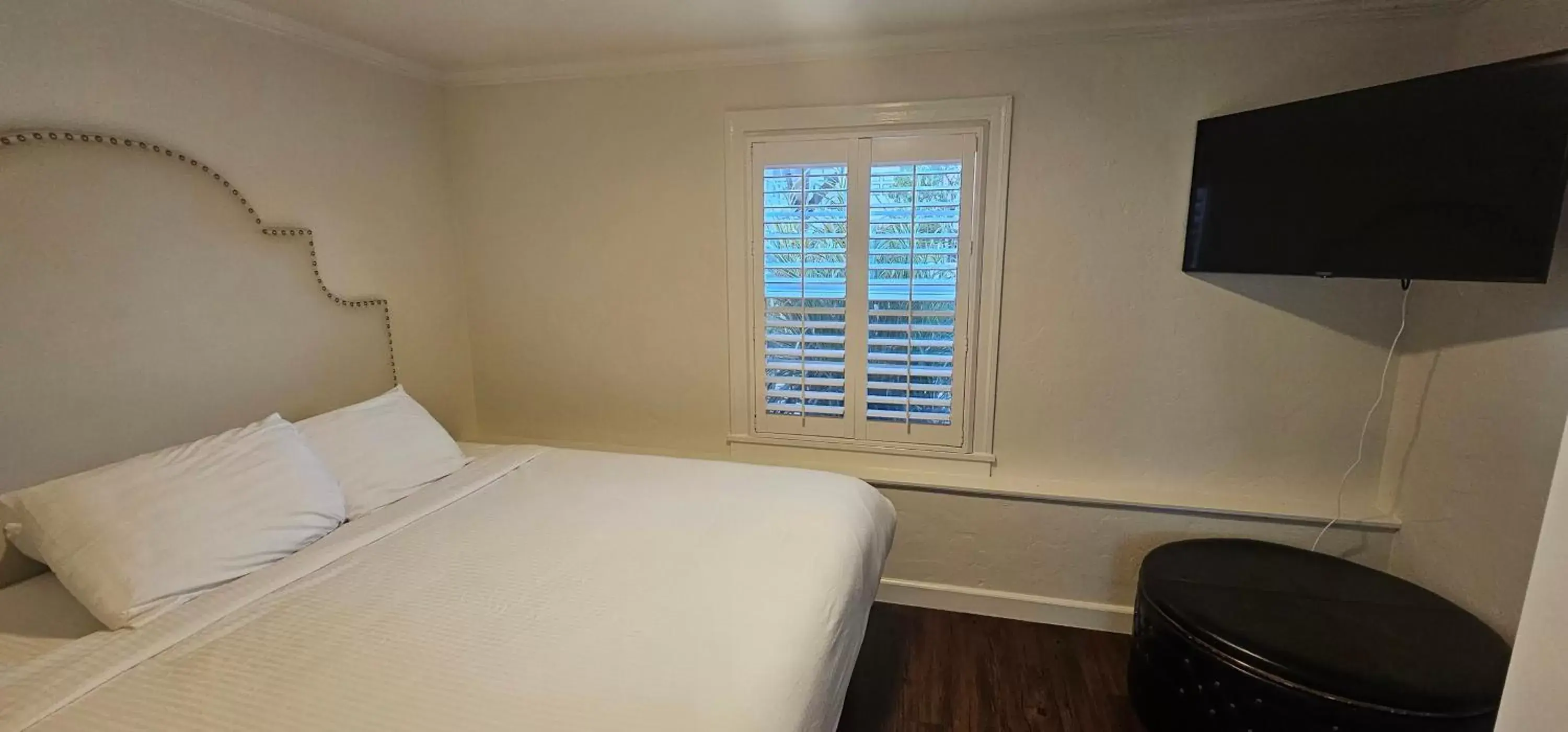 Family Room in Casablanca Inn on The Beach Family Room in Casablanca Inn on The Beach