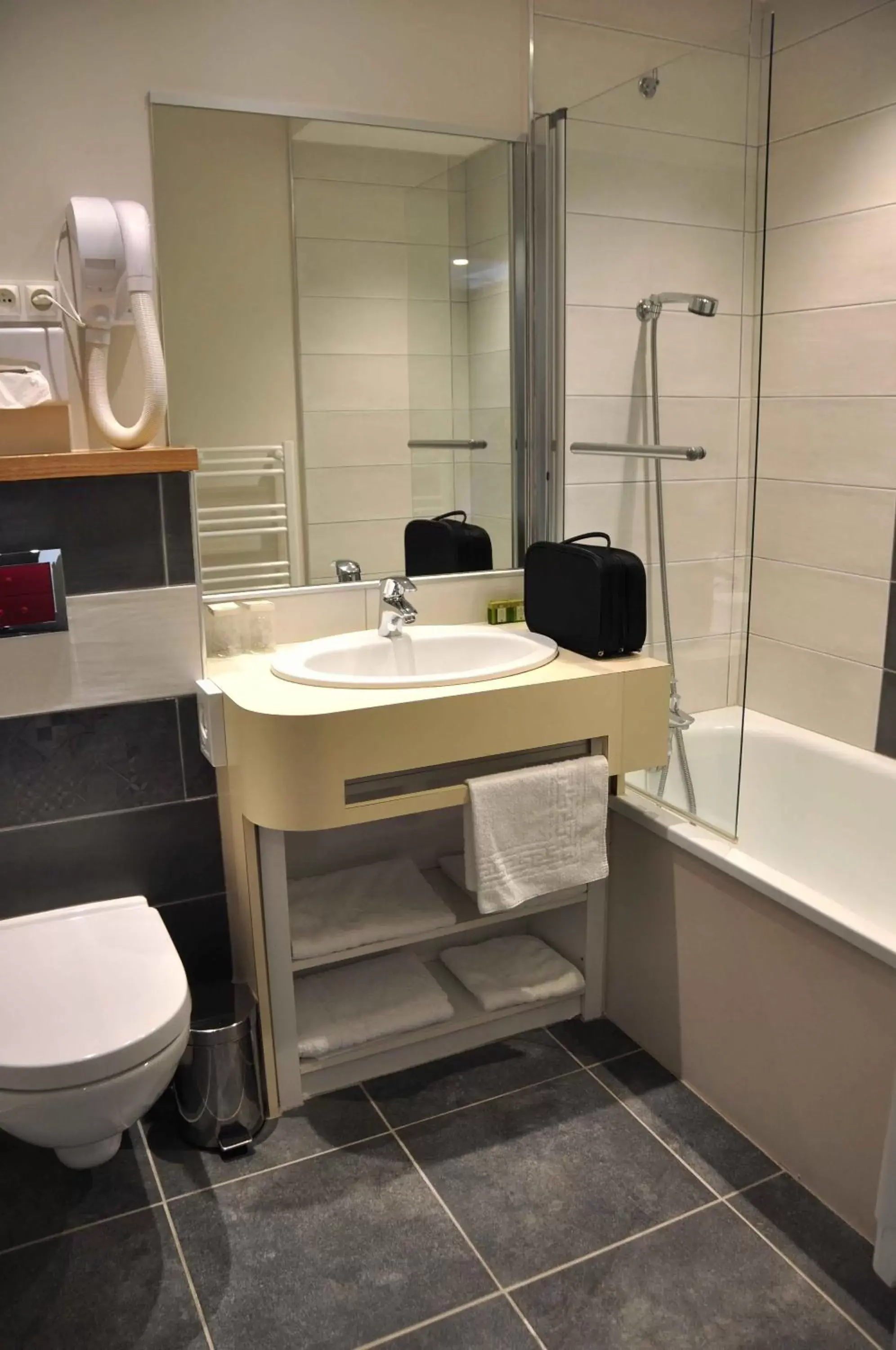 Executive Double Room in Relais De L'abbaye Executive Double Room in Relais De L'abbaye