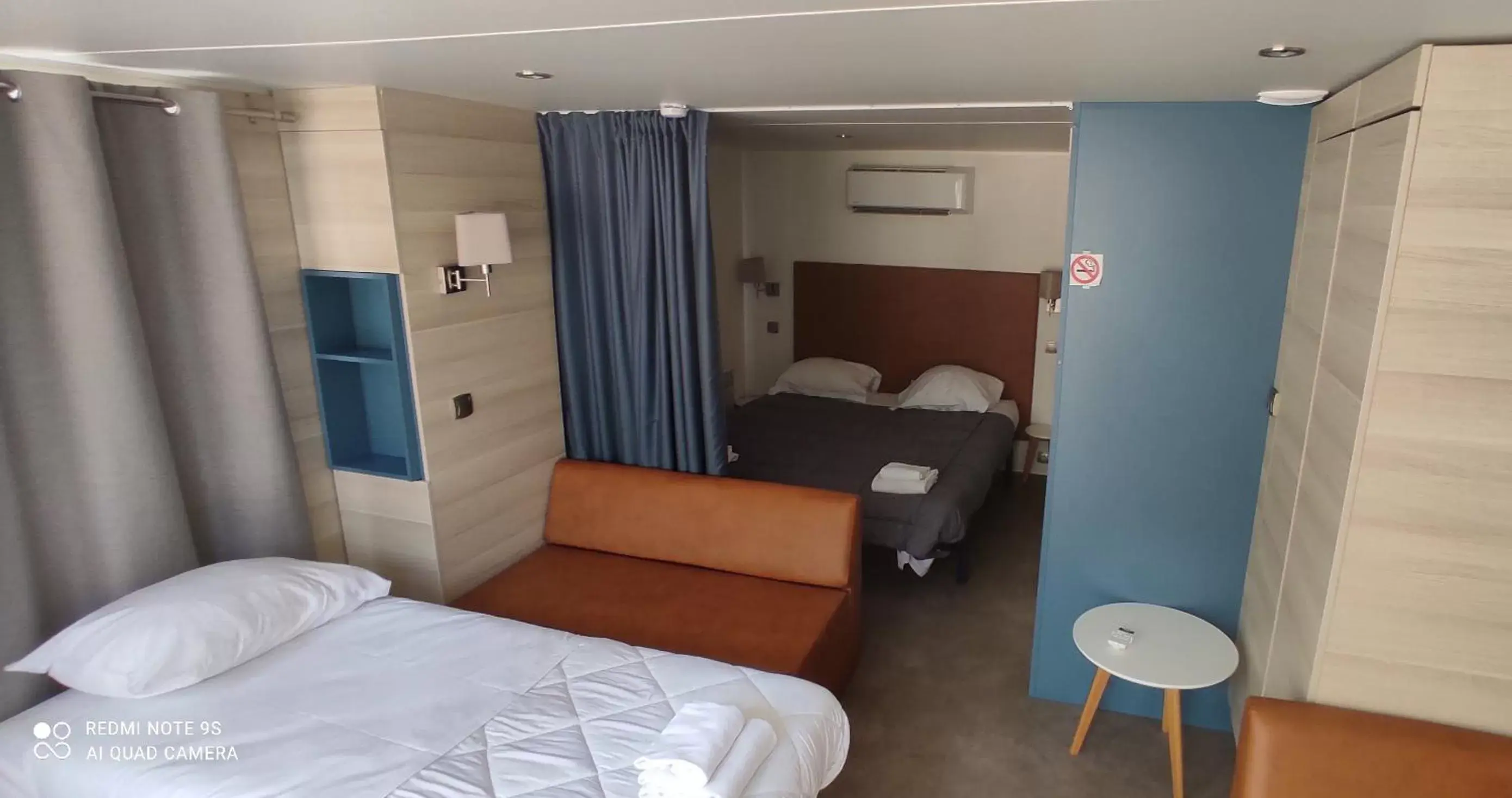 Triple Room in Domaine des voiles de Pierrefeu Triple Room in Domaine des voiles de Pierrefeu