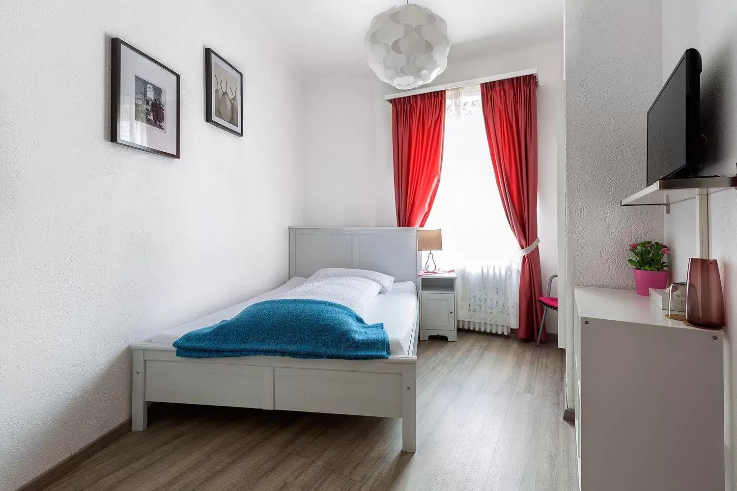 Single Room in Hotel Croce Federale Single Room in Hotel Croce Federale