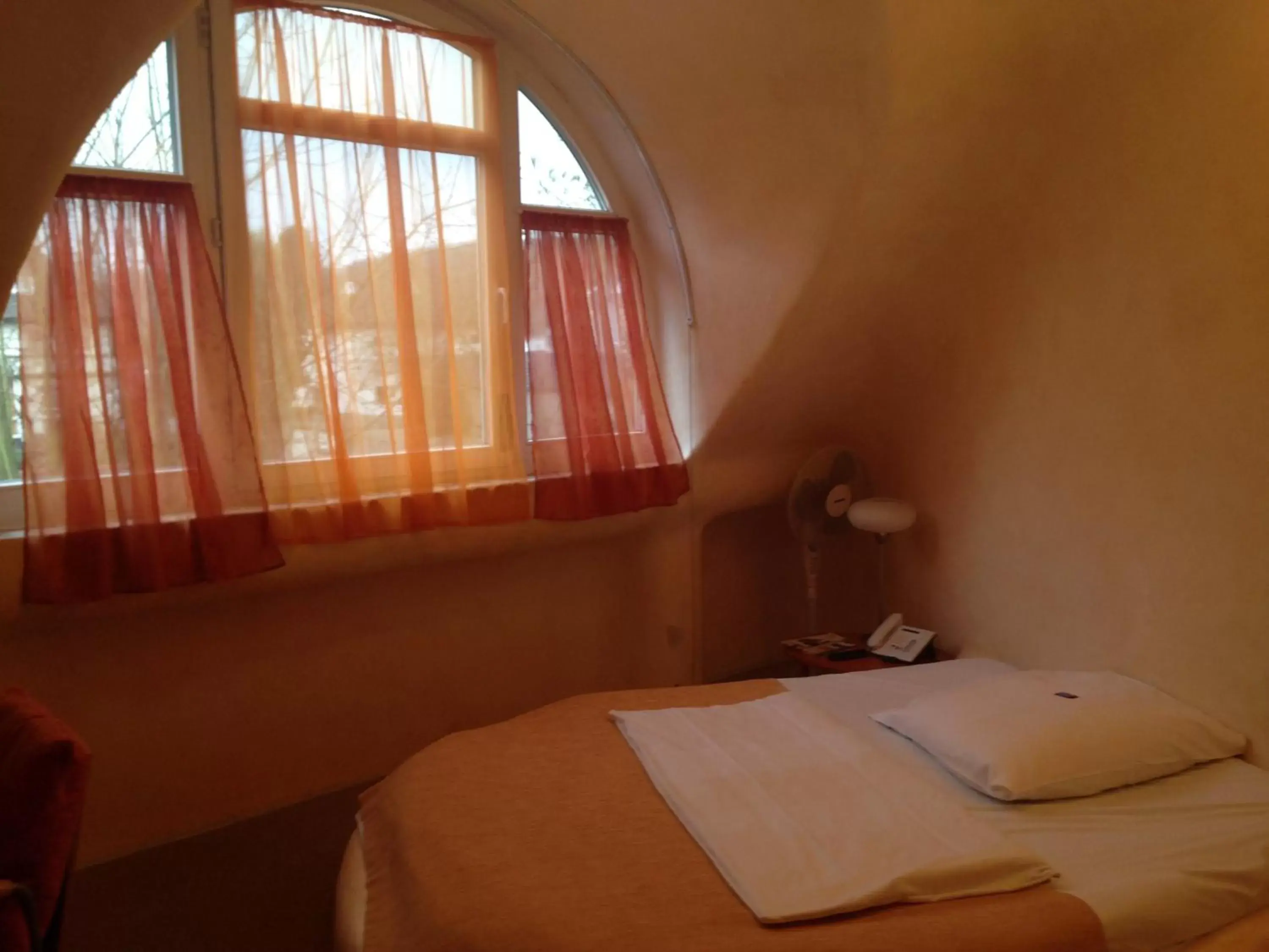 Double Room - single occupancy in Hotel Georg Double Room - single occupancy in Hotel Georg