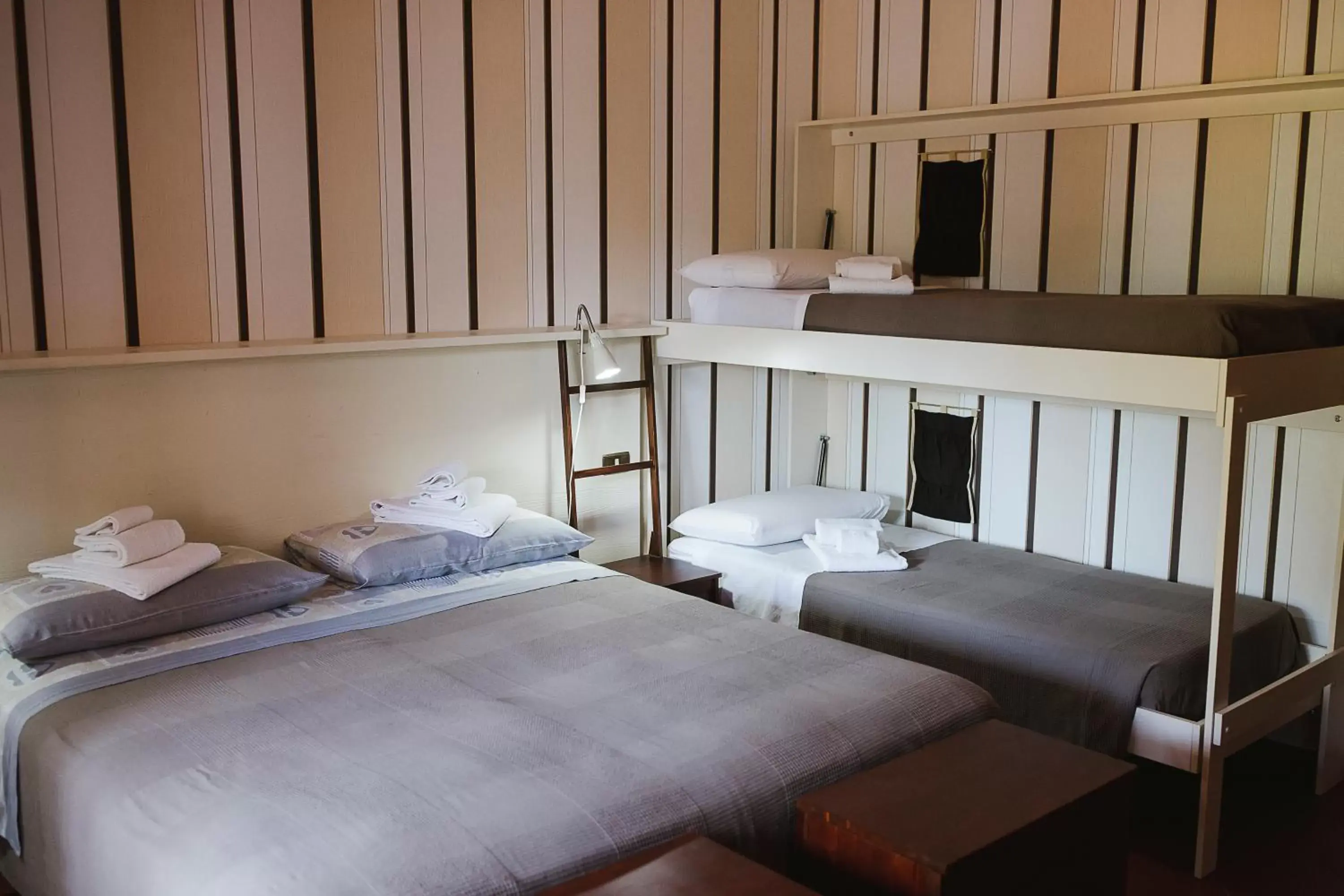 Quadruple Room with Private Bathroom in B&B Timeout Quadruple Room with Private Bathroom in B&B Timeout