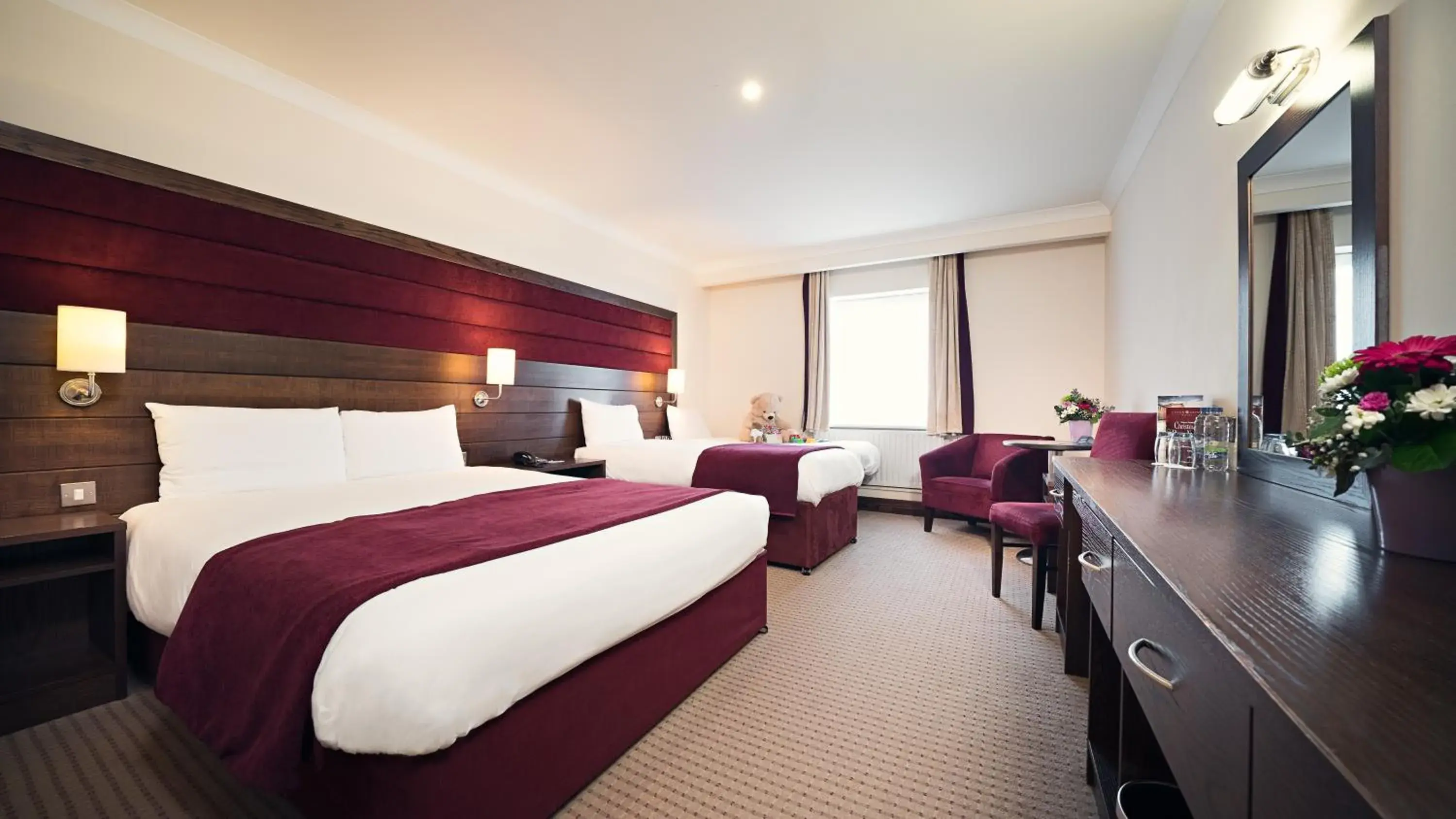 Family Room in Cavan Crystal Hotel Family Room in Cavan Crystal Hotel