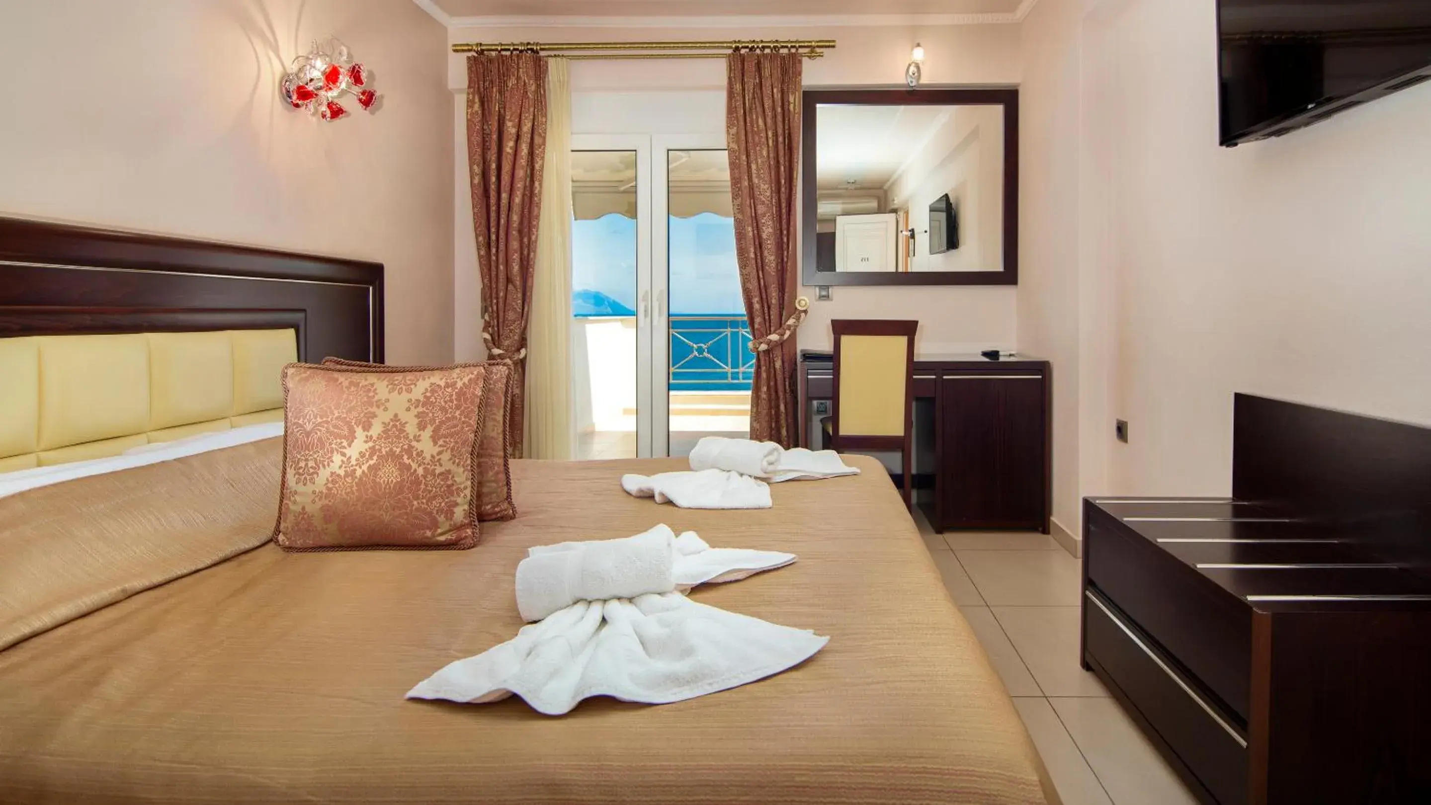 Superior Double or Twin Room with Sea View in Ilia Mare Superior Double or Twin Room with Sea View in Ilia Mare