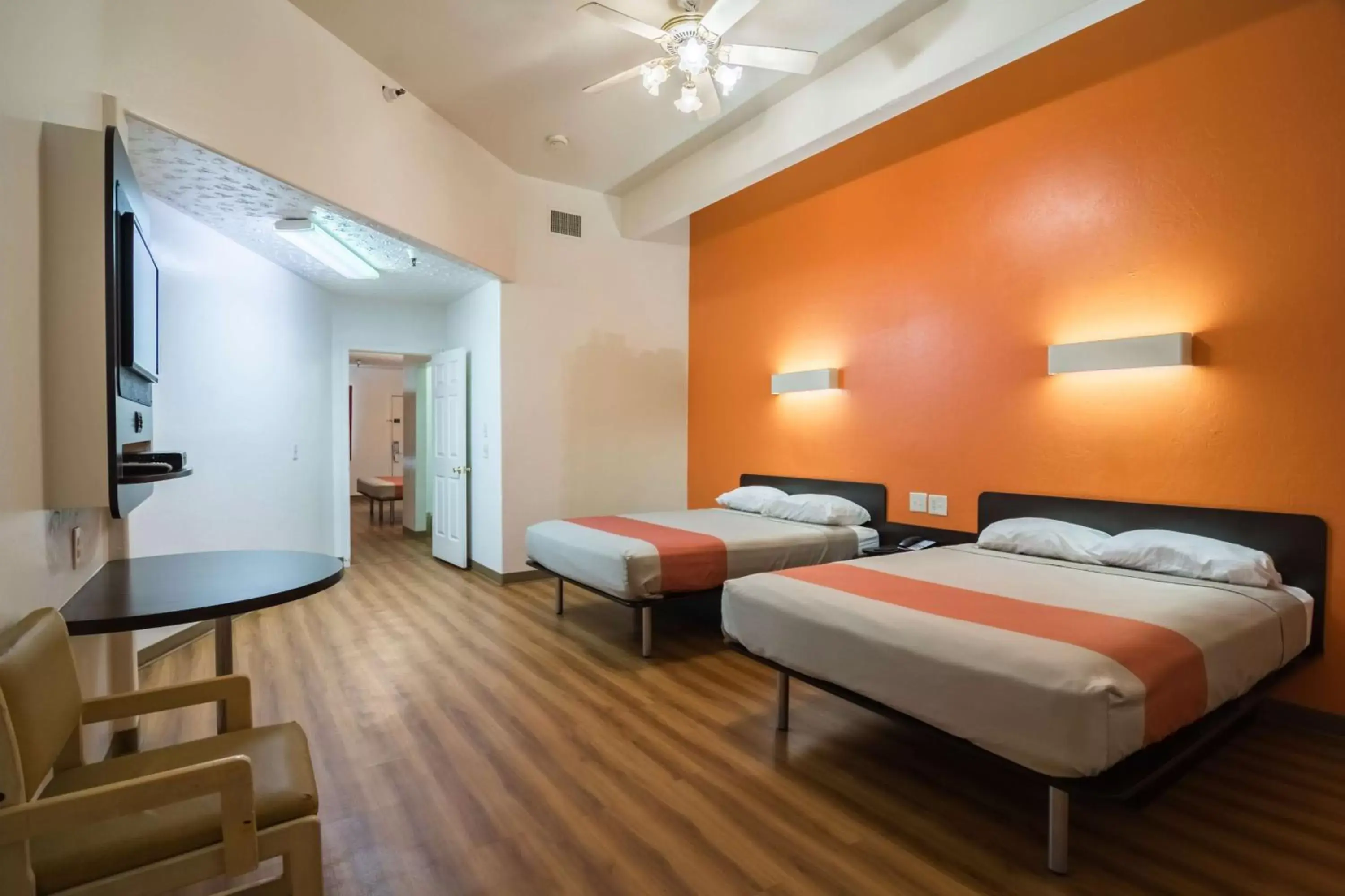 Triple Room - Non-Smoking in Motel 6-Globe, AZ Triple Room - Non-Smoking in Motel 6-Globe, AZ