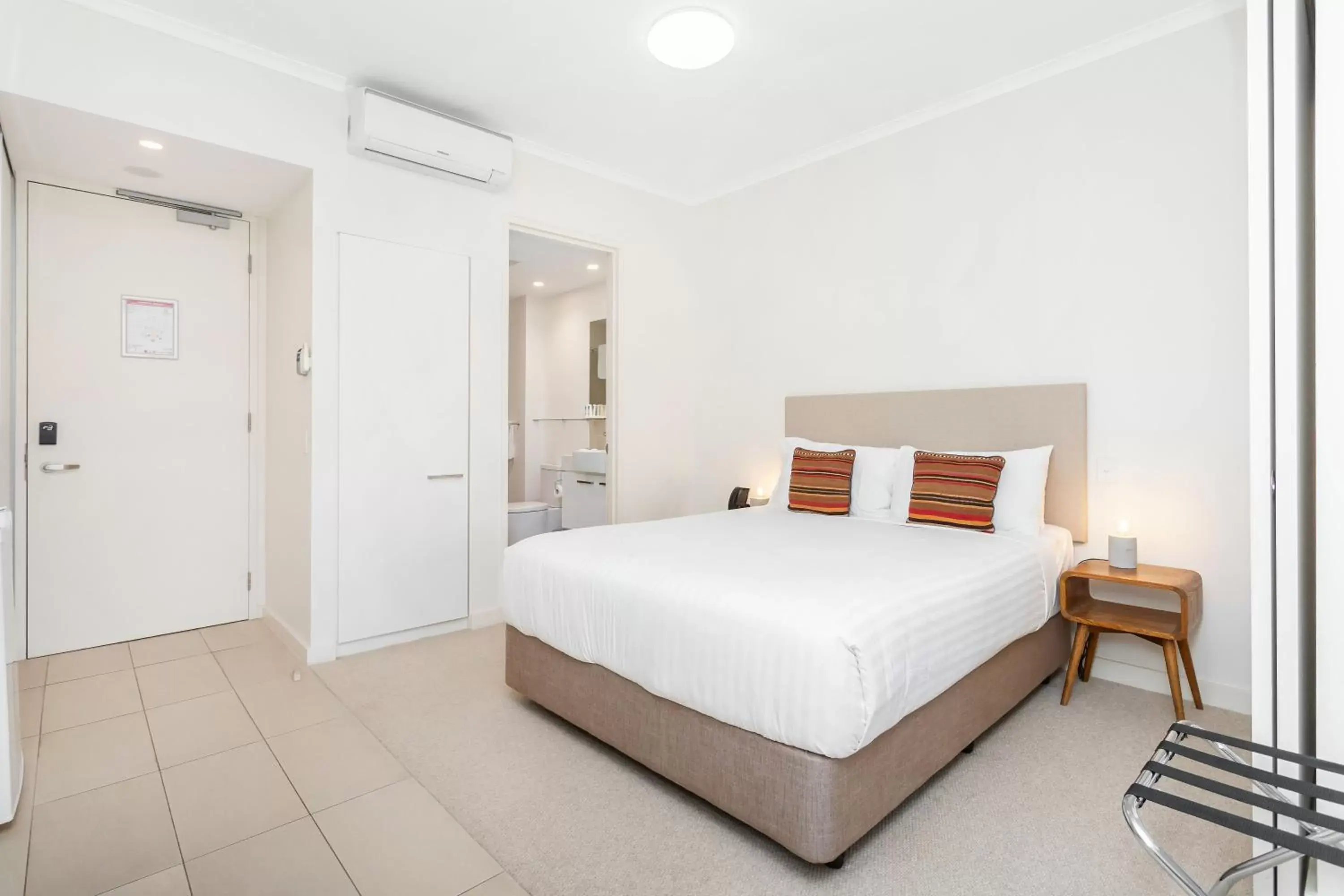 Studio Apartment in Nautica Residences Fremantle Studio Apartment in Nautica Residences Fremantle